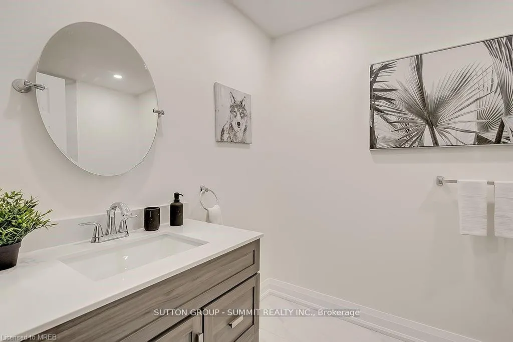 Photo 31 of Unit Upper, 16 Upper Canada Drive, Kitchener, Pioneer Park — HOMEH