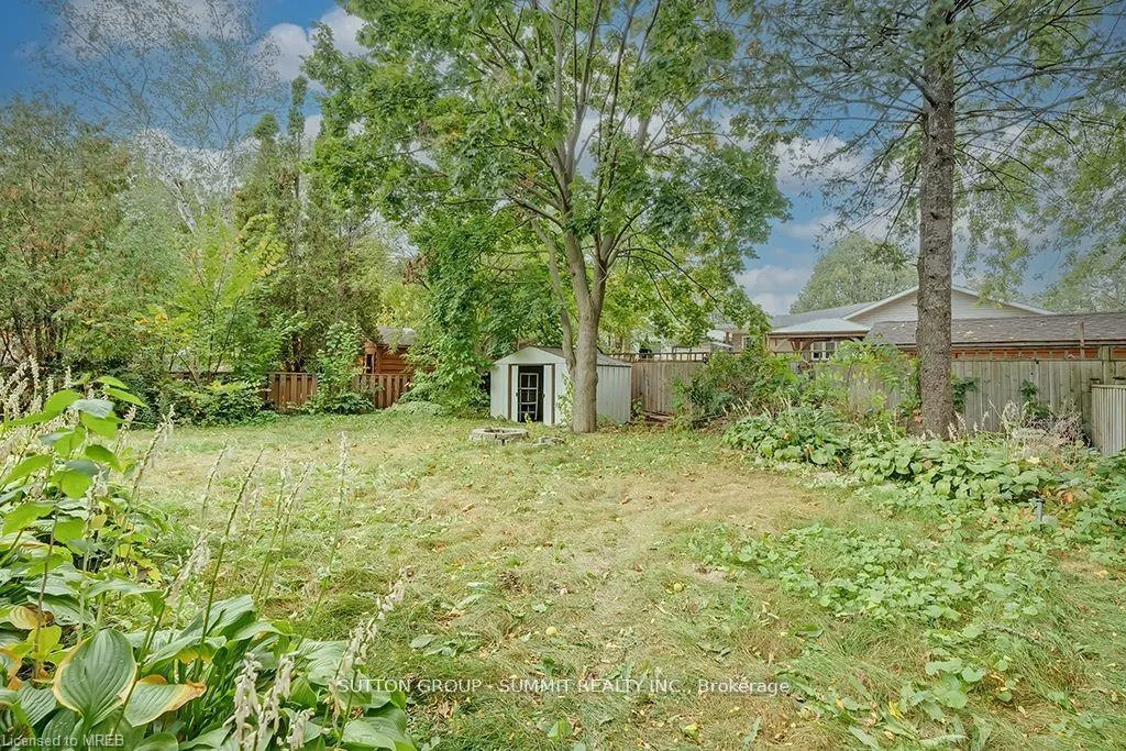 Photo 37 of Unit Upper, 16 Upper Canada Drive, Kitchener, Pioneer Park — HOMEH
