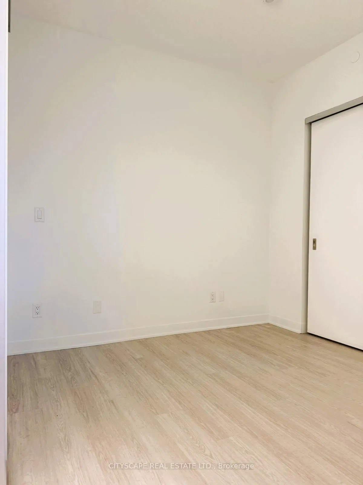 Photo 29 of Unit 306, 185 Alberta Avenue, Toronto, Oakwood Village — HOMEH