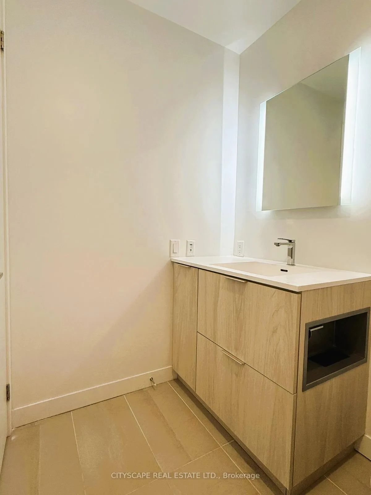 Photo 38 of Unit 306, 185 Alberta Avenue, Toronto, Oakwood Village — HOMEH