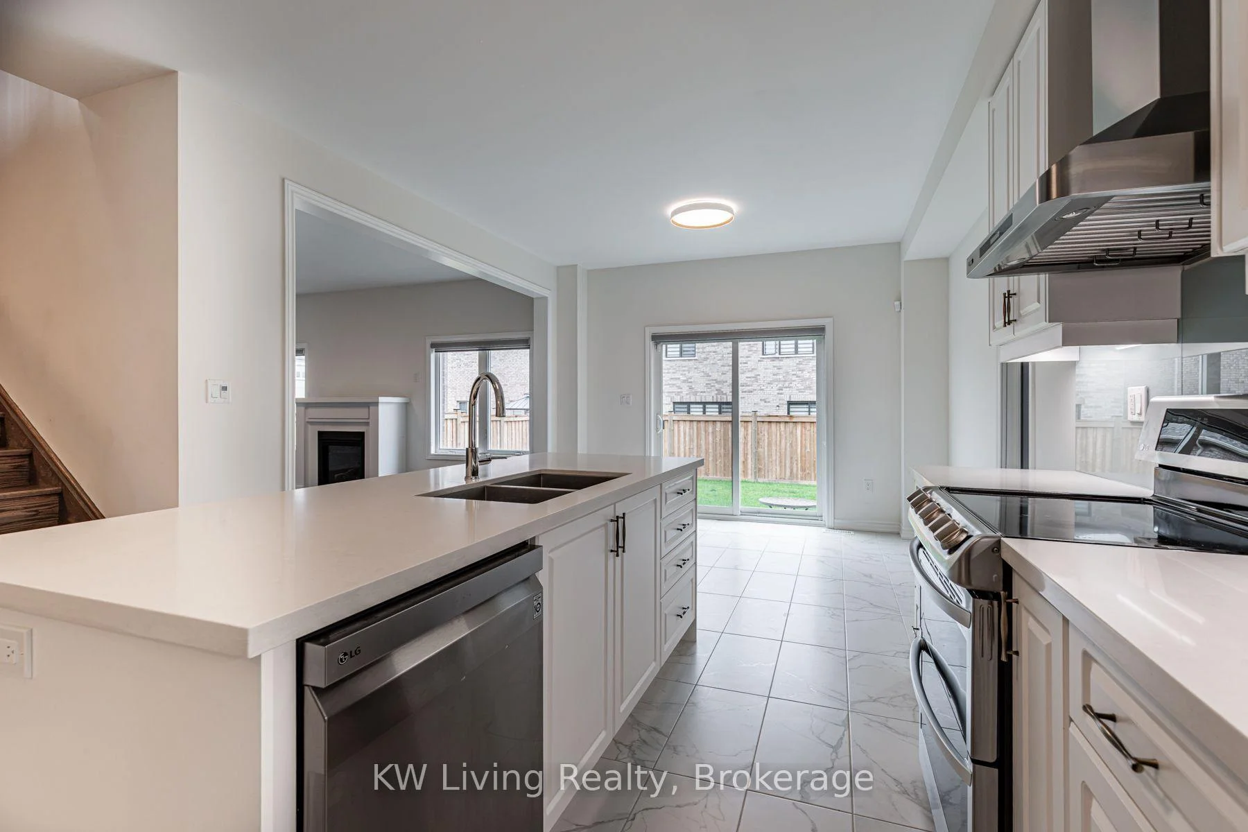 Photo 30 of 33 Valleo Street, Georgina, Keswick North — HOMEH
