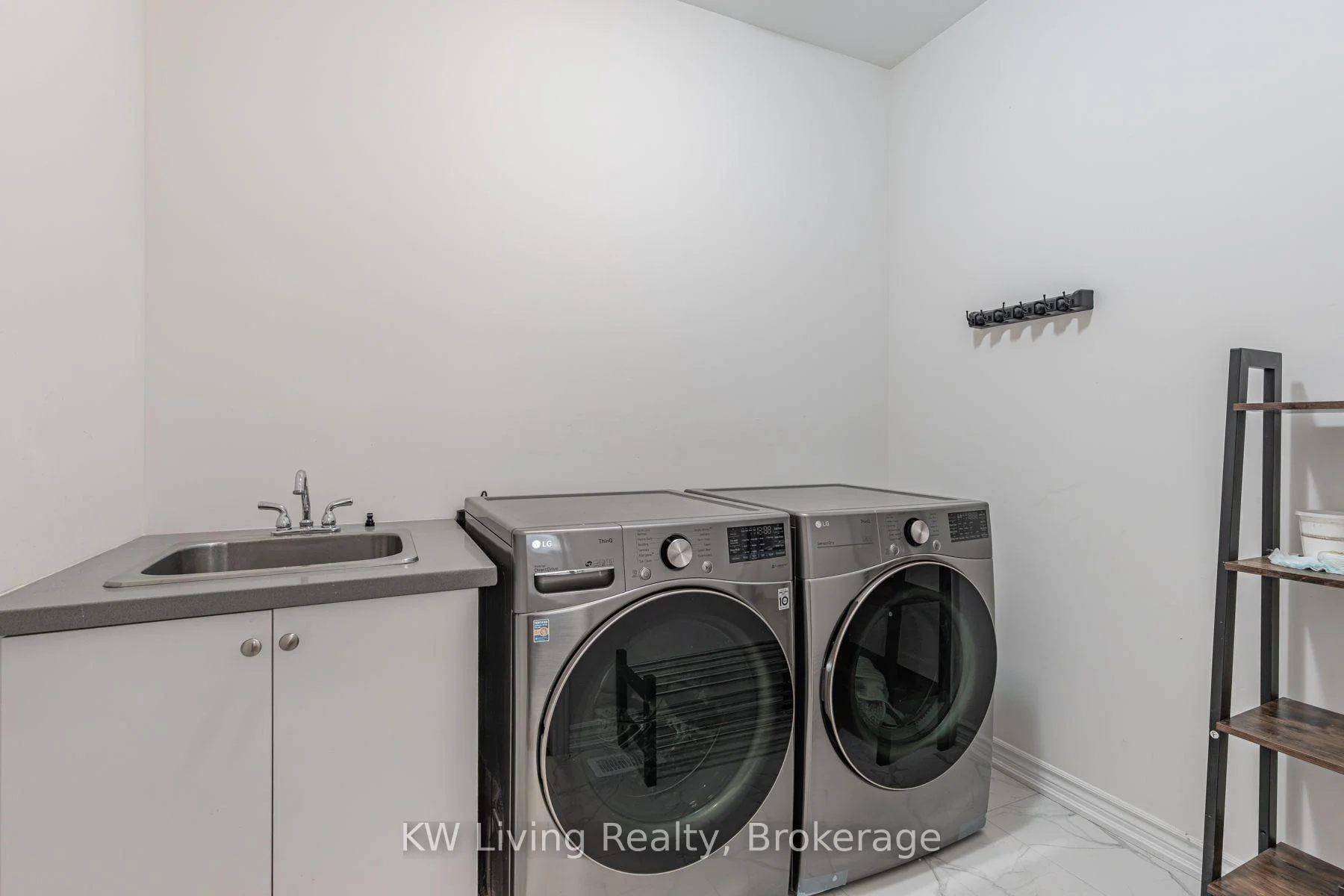 Photo 58 of 33 Valleo Street, Georgina, Keswick North — HOMEH