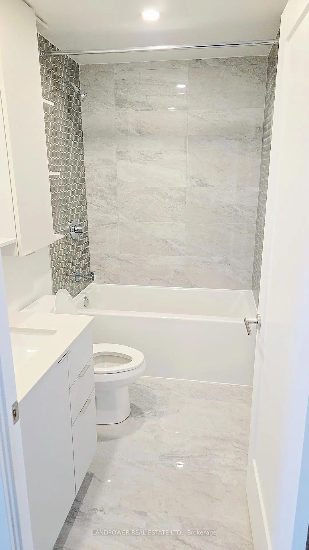Photo 3 of Unit 1117, 9 Clegg Road, Markham, Unionville — HOMEH