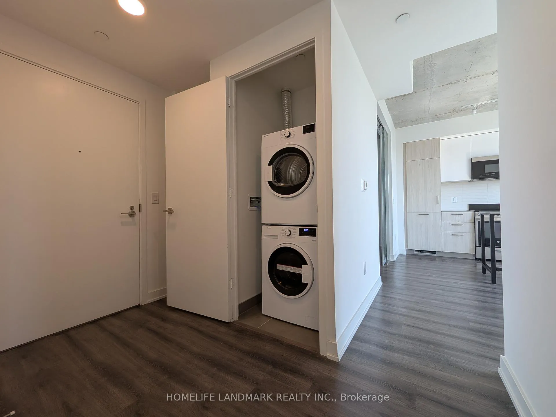 Photo 2 of Unit 2801, 65 Mutual Street, Toronto, Church-Yonge Corridor — HOMEH