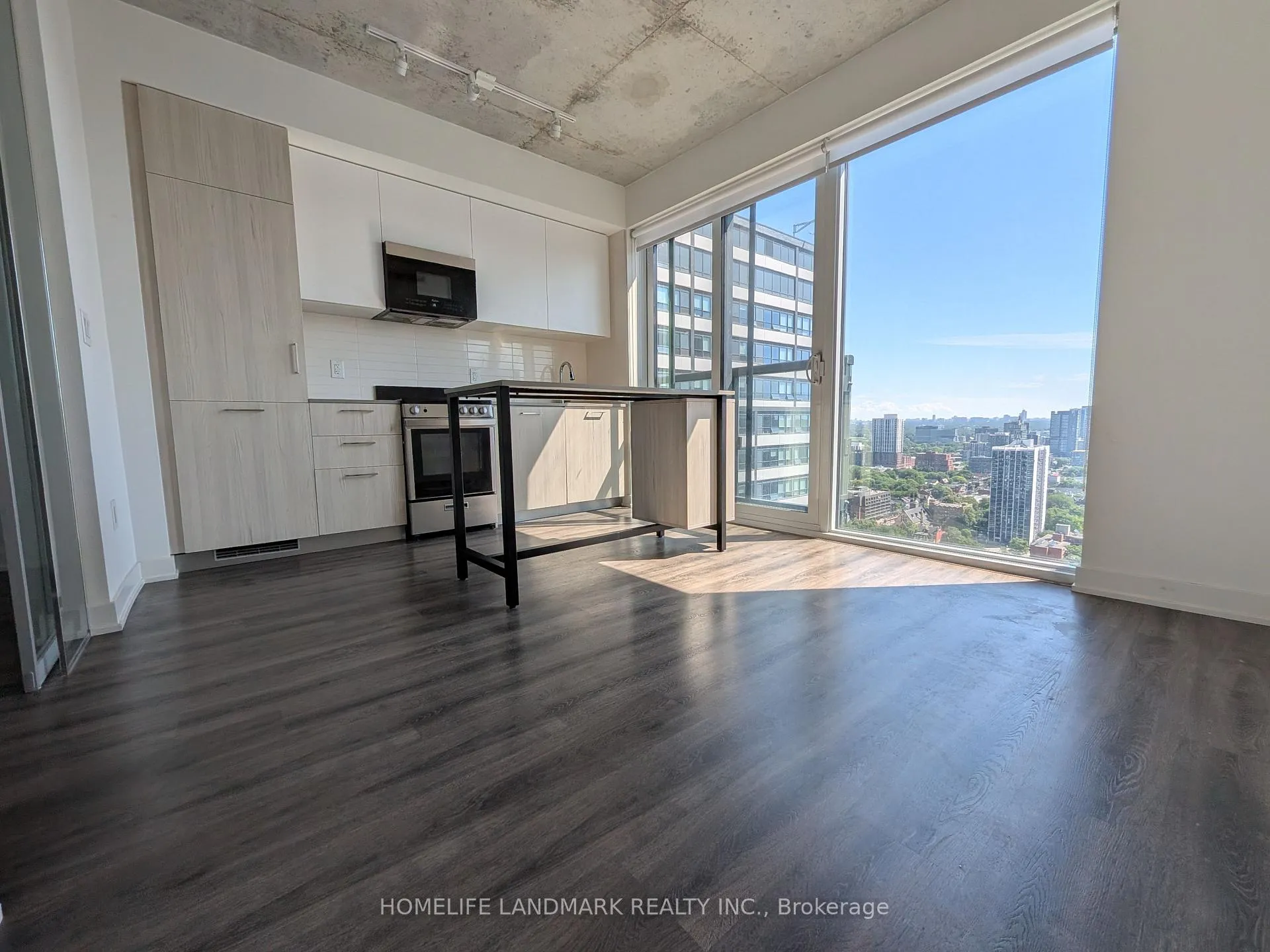 Photo 4 of Unit 2801, 65 Mutual Street, Toronto, Church-Yonge Corridor — HOMEH