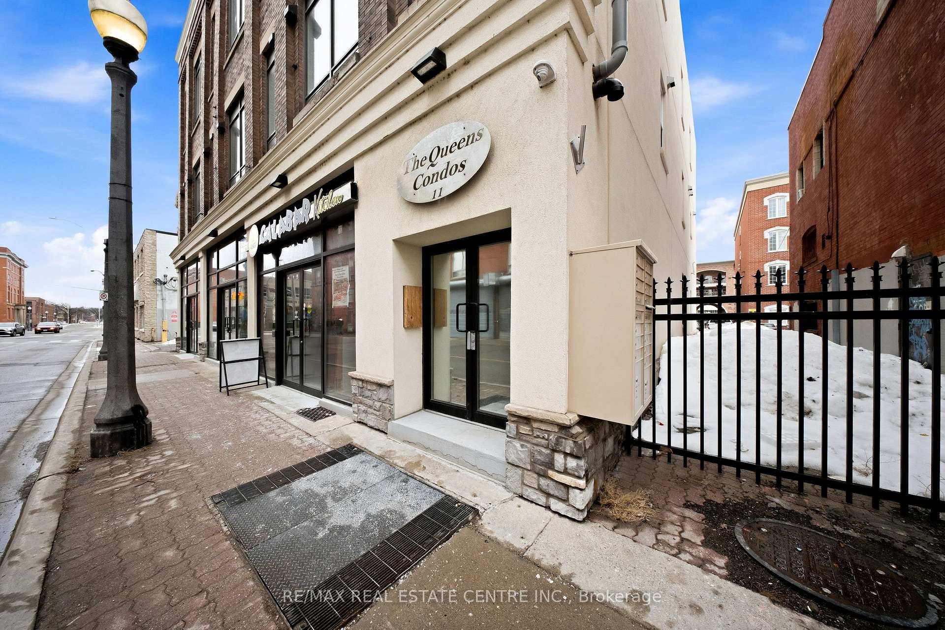 Photo 7 of Unit 206, 11 Queen Street, Brantford, Downtown Core — HOMEH