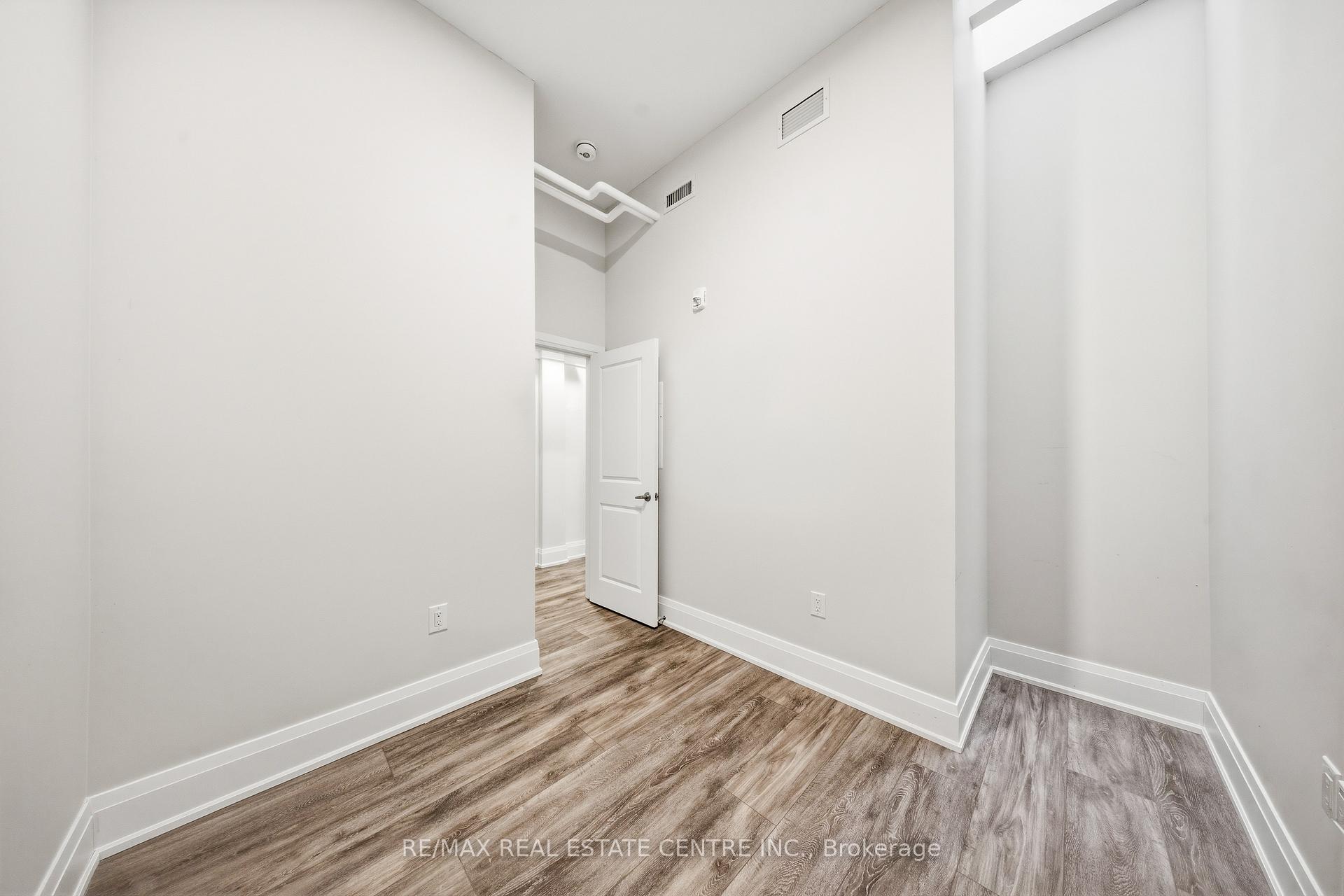 Photo 19 of Unit 206, 11 Queen Street, Brantford, Downtown Core — HOMEH