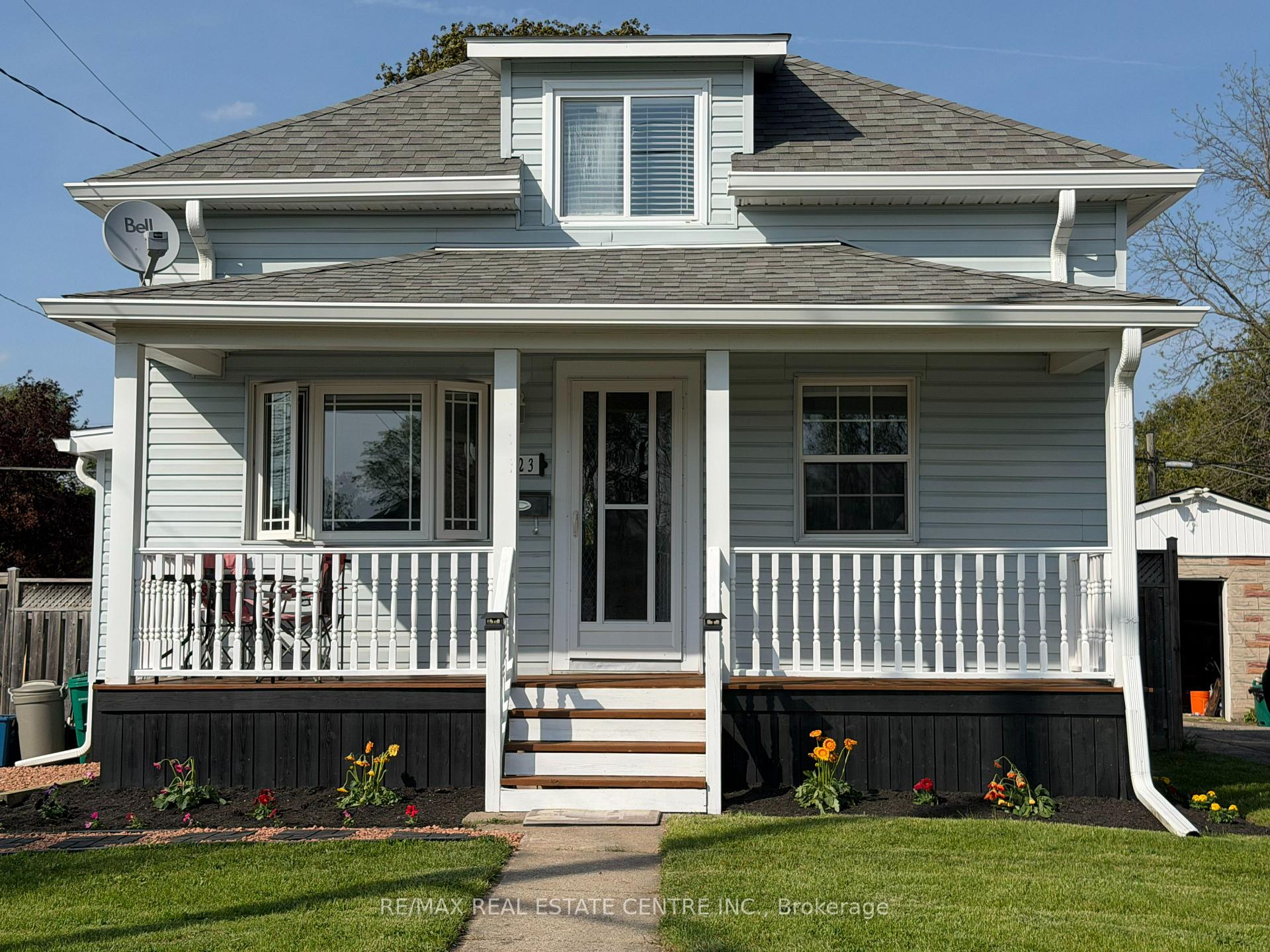 Photo 2 of 123 Norfolk Avenue, Cambridge, Elgin Park/Coronation — HOMEH