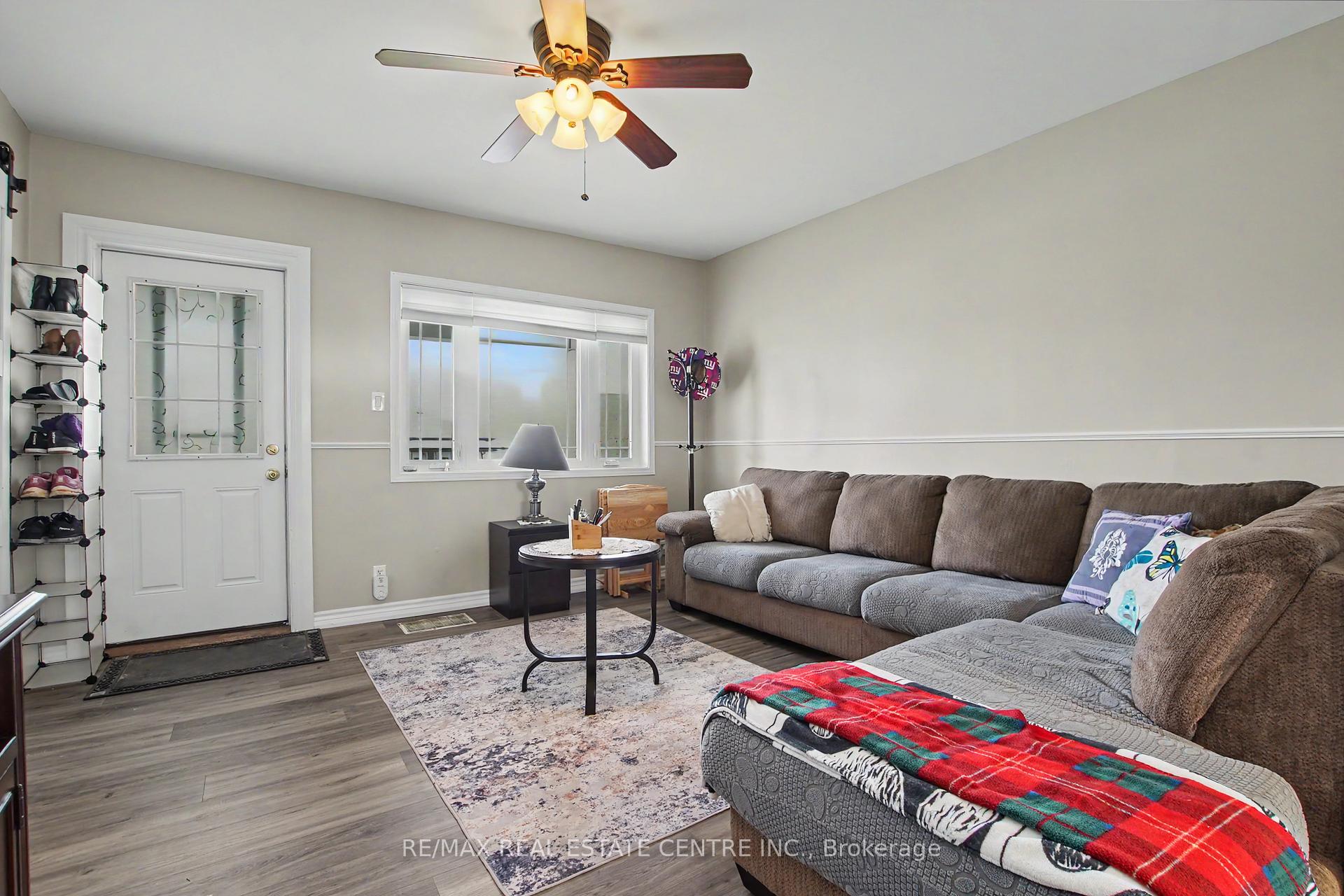 Photo 7 of 123 Norfolk Avenue, Cambridge, Elgin Park/Coronation — HOMEH