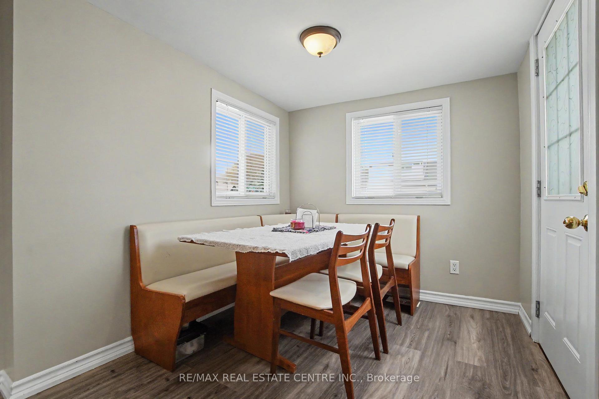 Photo 9 of 123 Norfolk Avenue, Cambridge, Elgin Park/Coronation — HOMEH