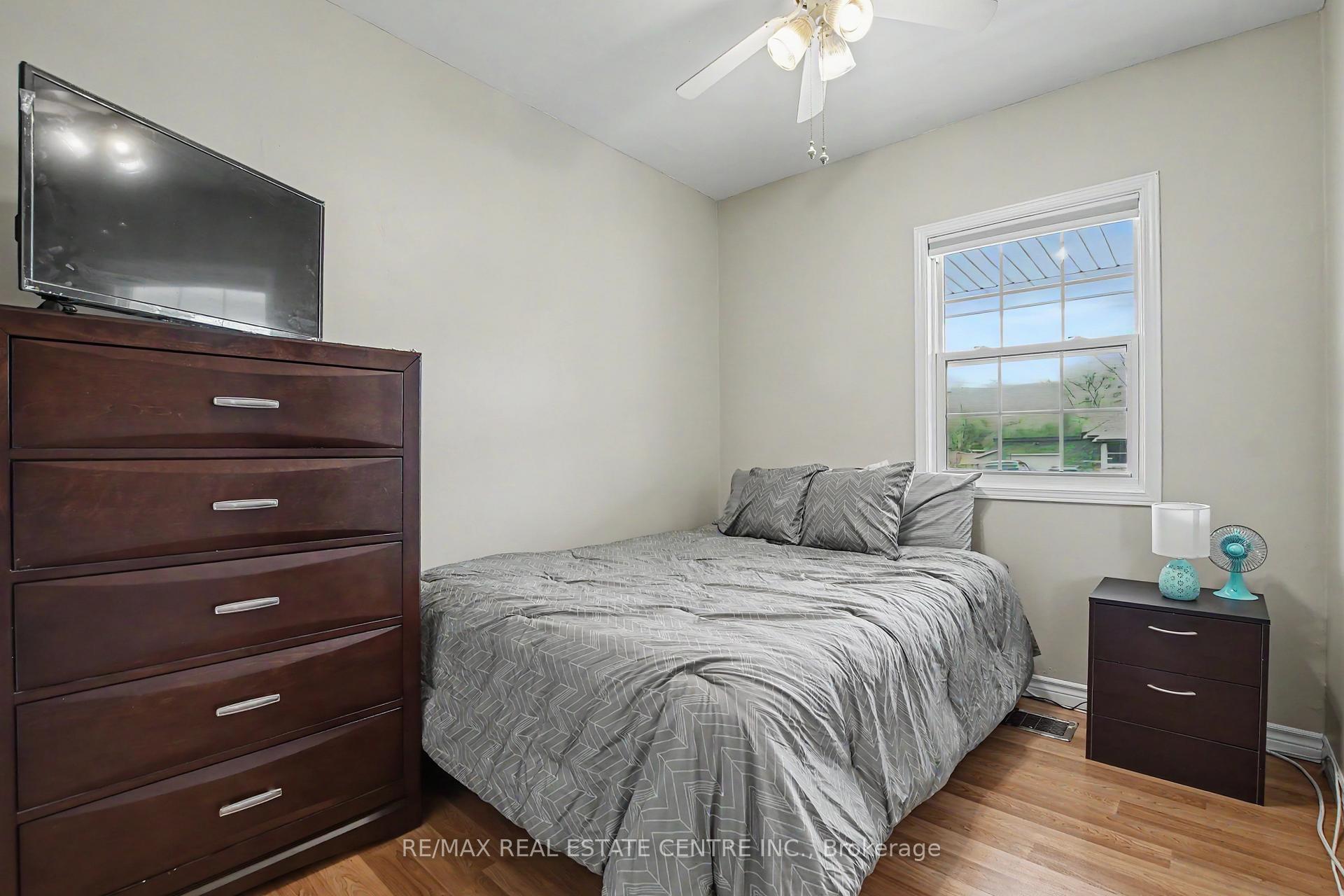Photo 14 of 123 Norfolk Avenue, Cambridge, Elgin Park/Coronation — HOMEH