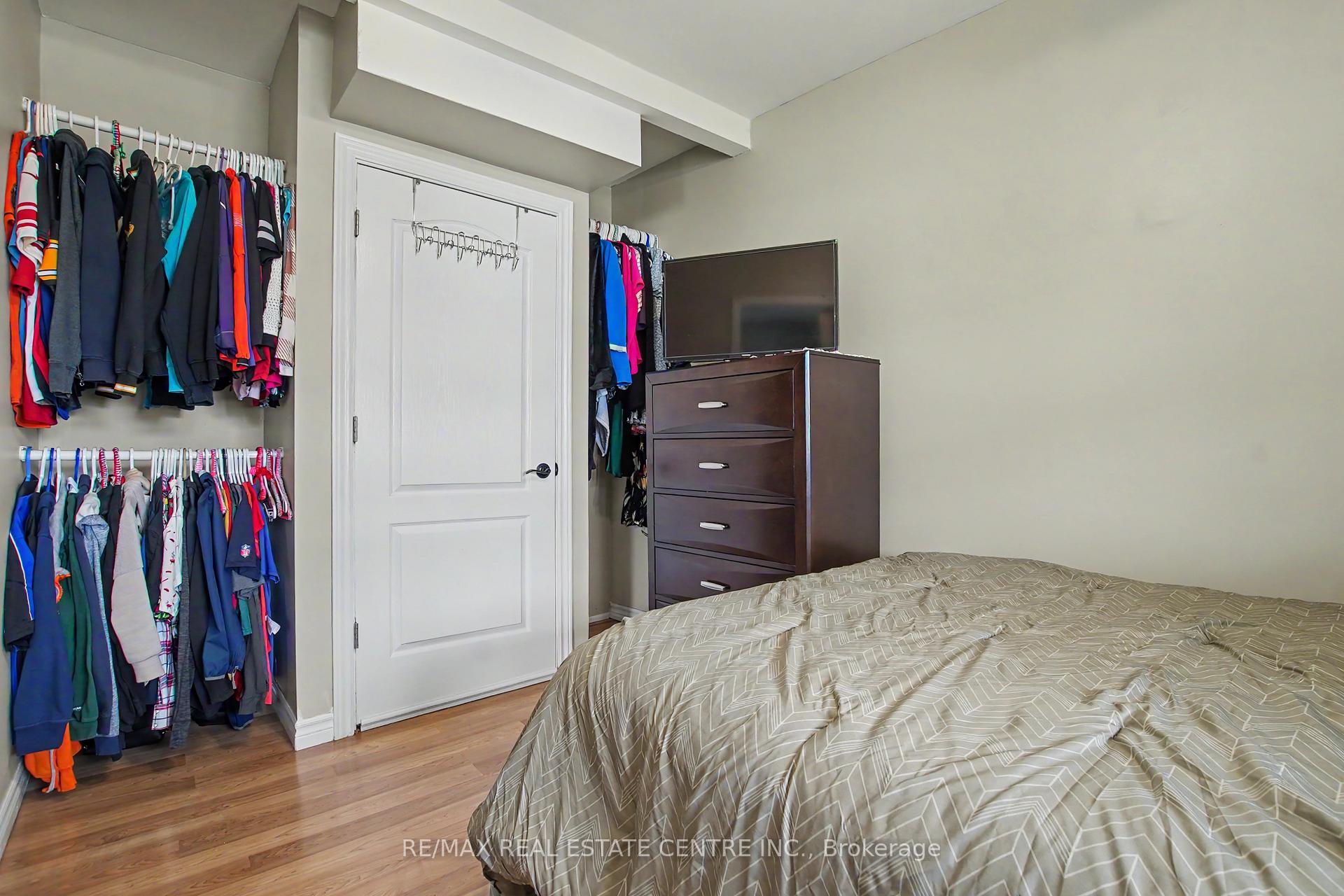 Photo 15 of 123 Norfolk Avenue, Cambridge, Elgin Park/Coronation — HOMEH