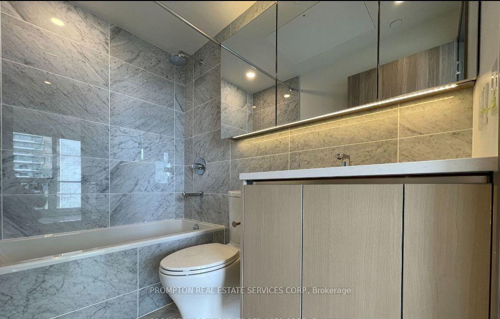 Photo 8 of Unit 3501, 85 McMahon Drive, North York, Bayview Village — HOMEH