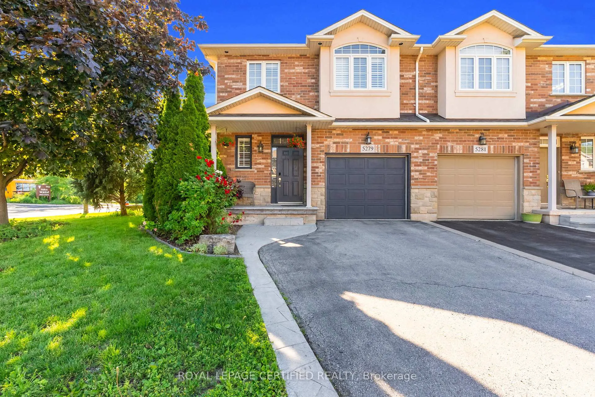 Photo 1 of 5279 Picketts Way, Burlington, Orchard — HOMEH