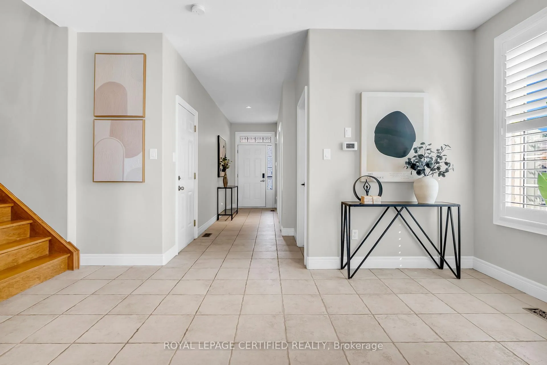 Photo 8 of 5279 Picketts Way, Burlington, Orchard — HOMEH