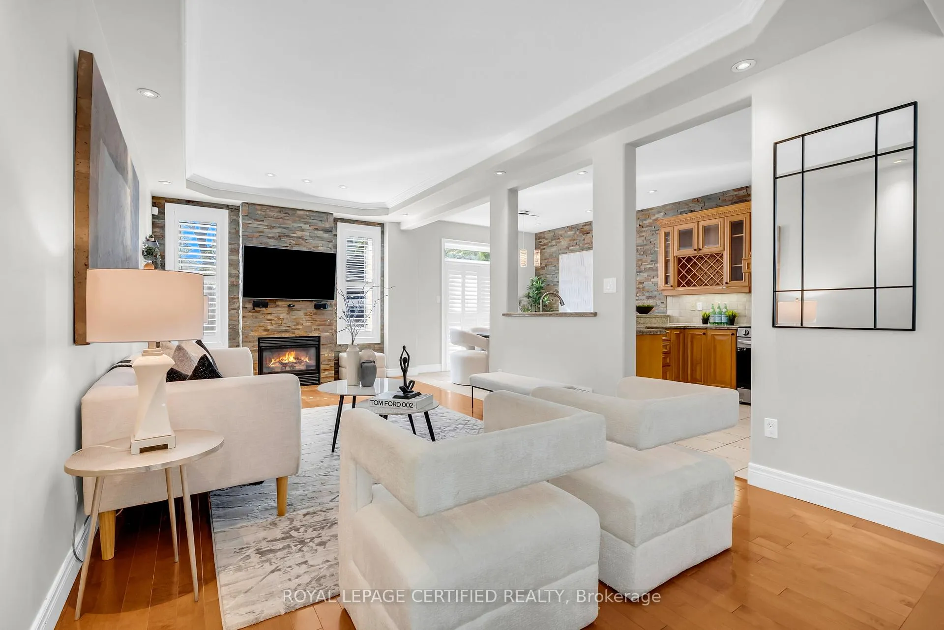 Photo 9 of 5279 Picketts Way, Burlington, Orchard — HOMEH