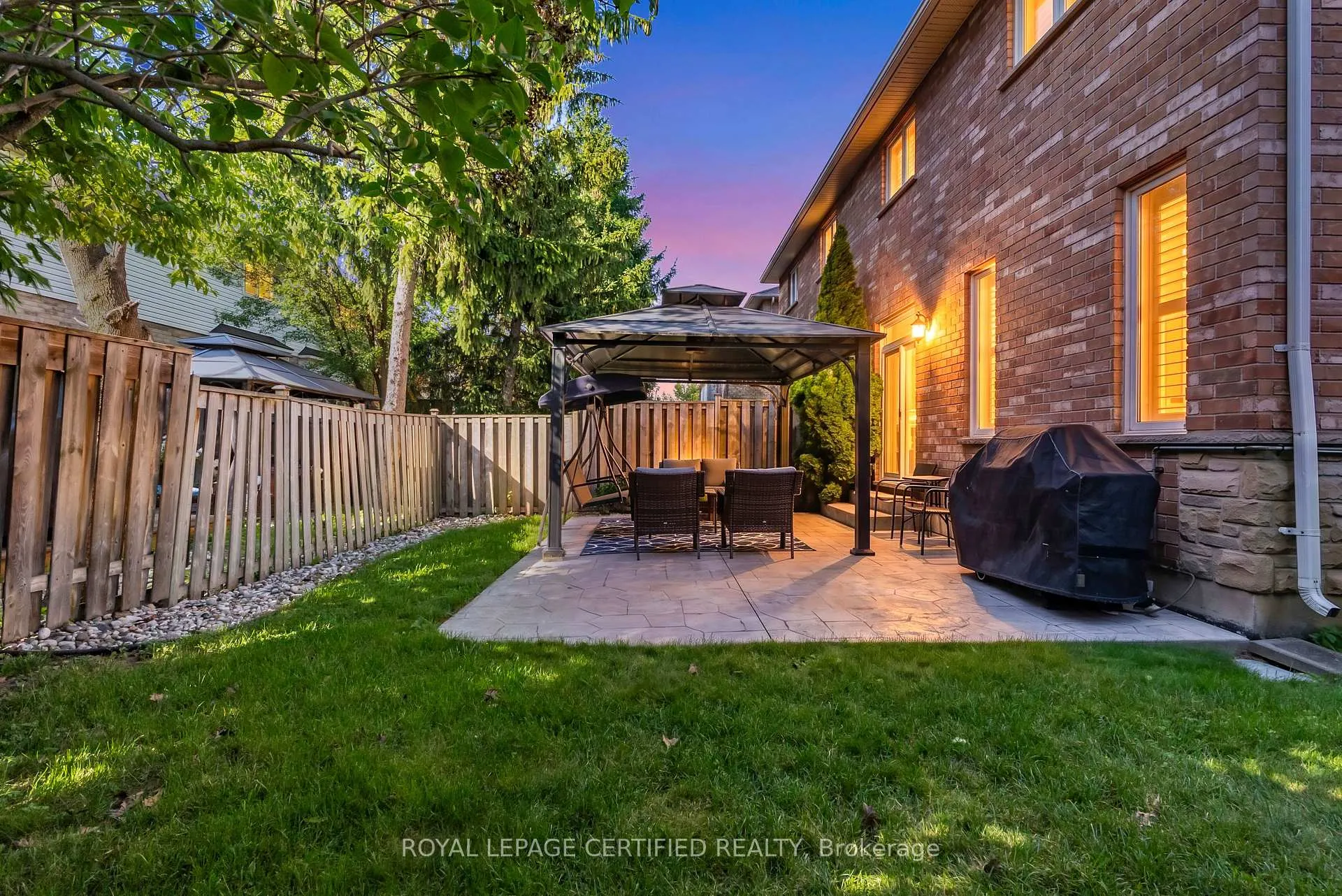 Photo 20 of 5279 Picketts Way, Burlington, Orchard — HOMEH