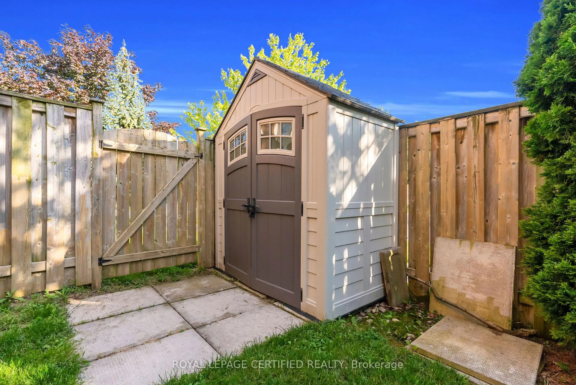 Photo 23 of 5279 Picketts Way, Burlington, Orchard — HOMEH