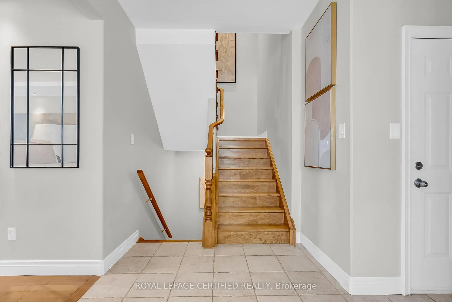 Photo 24 of 5279 Picketts Way, Burlington, Orchard — HOMEH