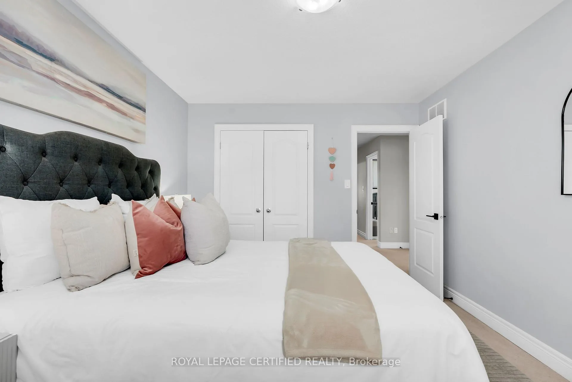 Photo 33 of 5279 Picketts Way, Burlington, Orchard — HOMEH