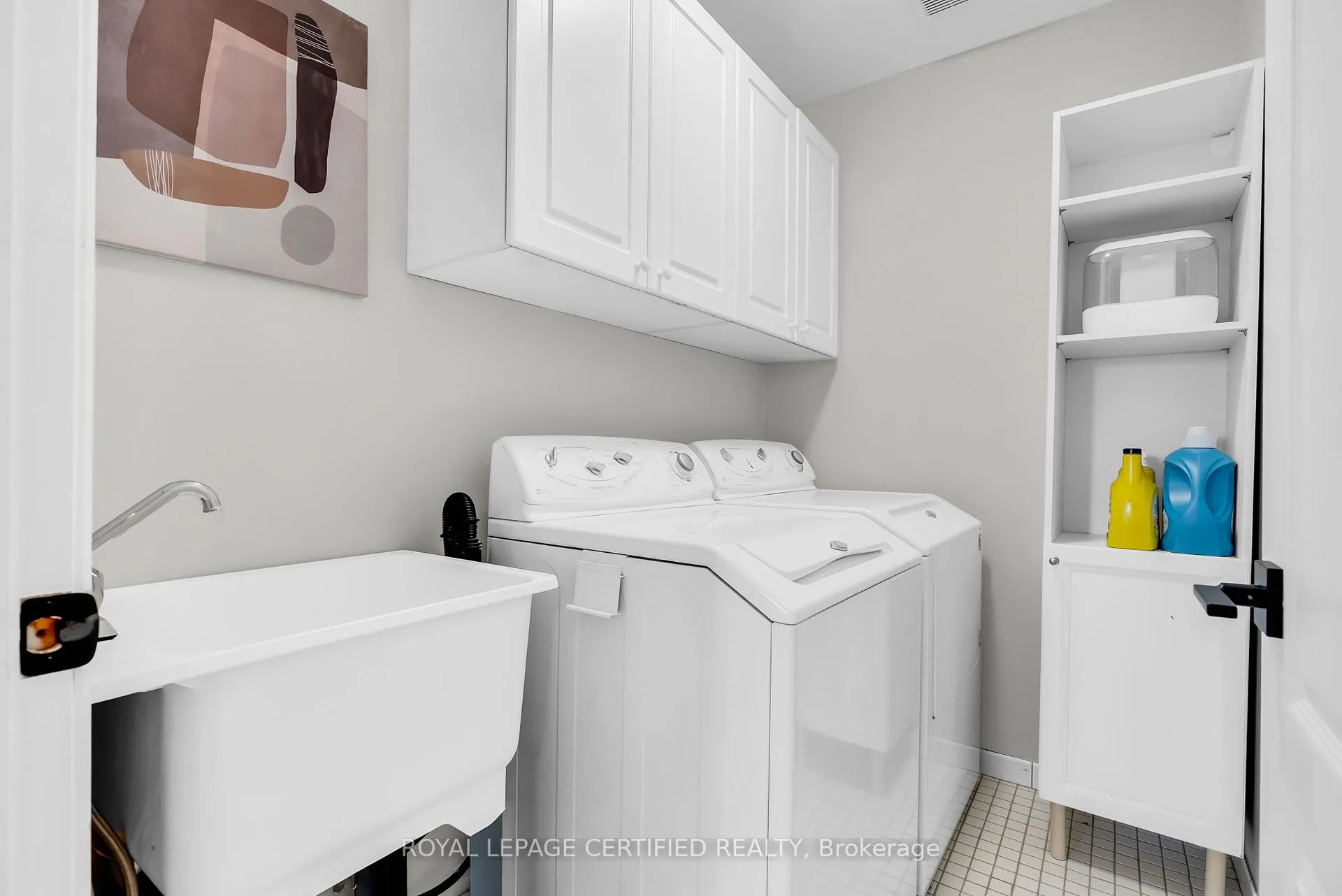 Photo 39 of 5279 Picketts Way, Burlington, Orchard — HOMEH