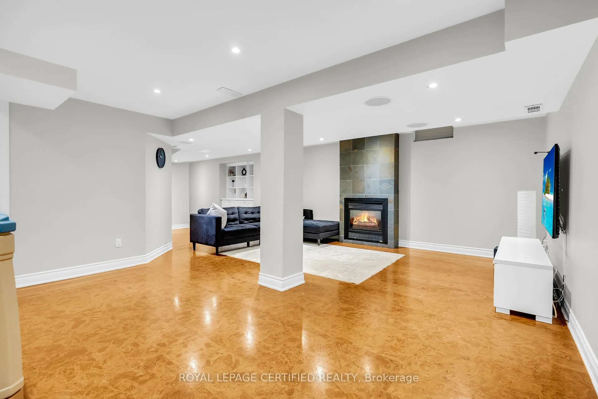 Photo 41 of 5279 Picketts Way, Burlington, Orchard — HOMEH