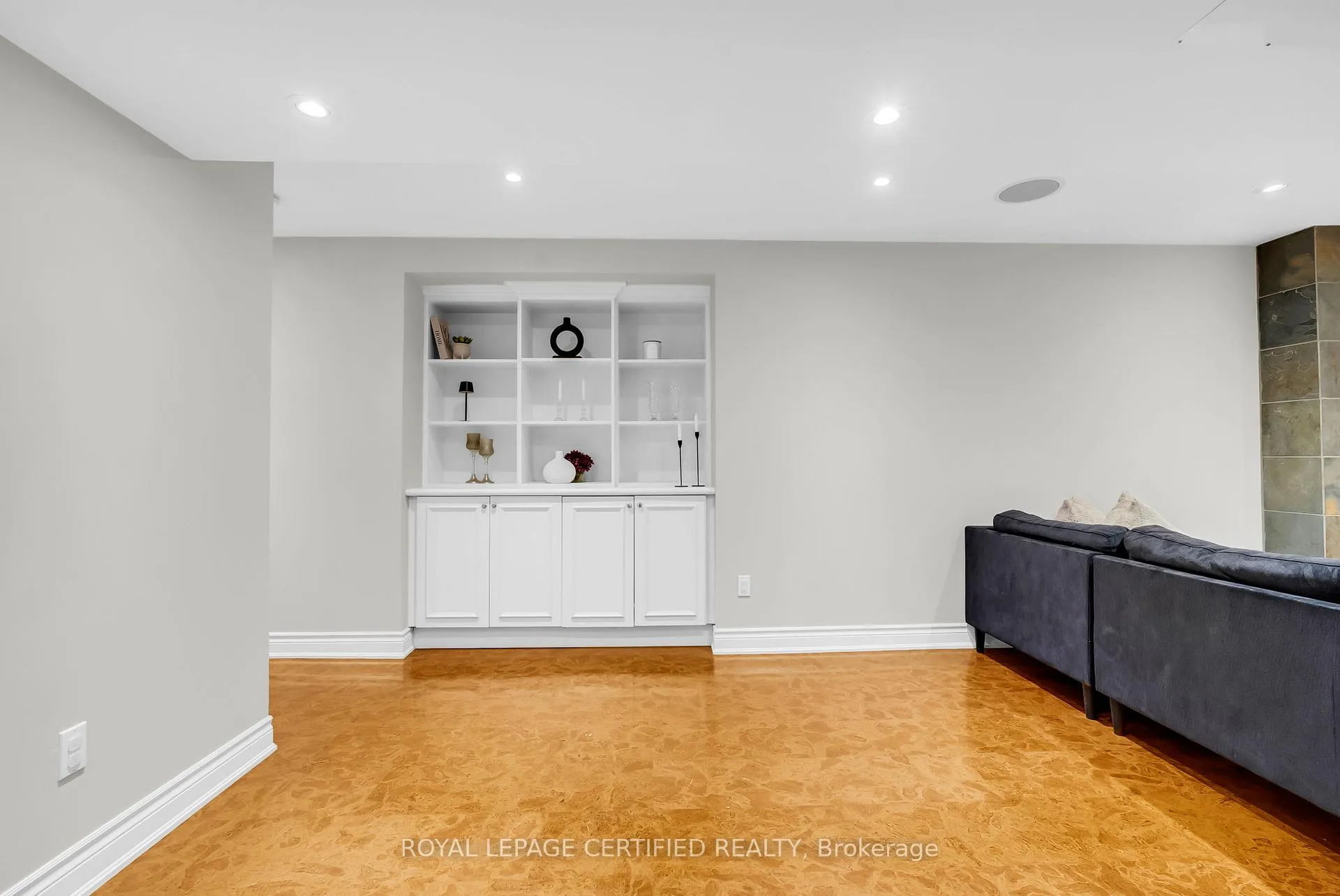 Photo 43 of 5279 Picketts Way, Burlington, Orchard — HOMEH
