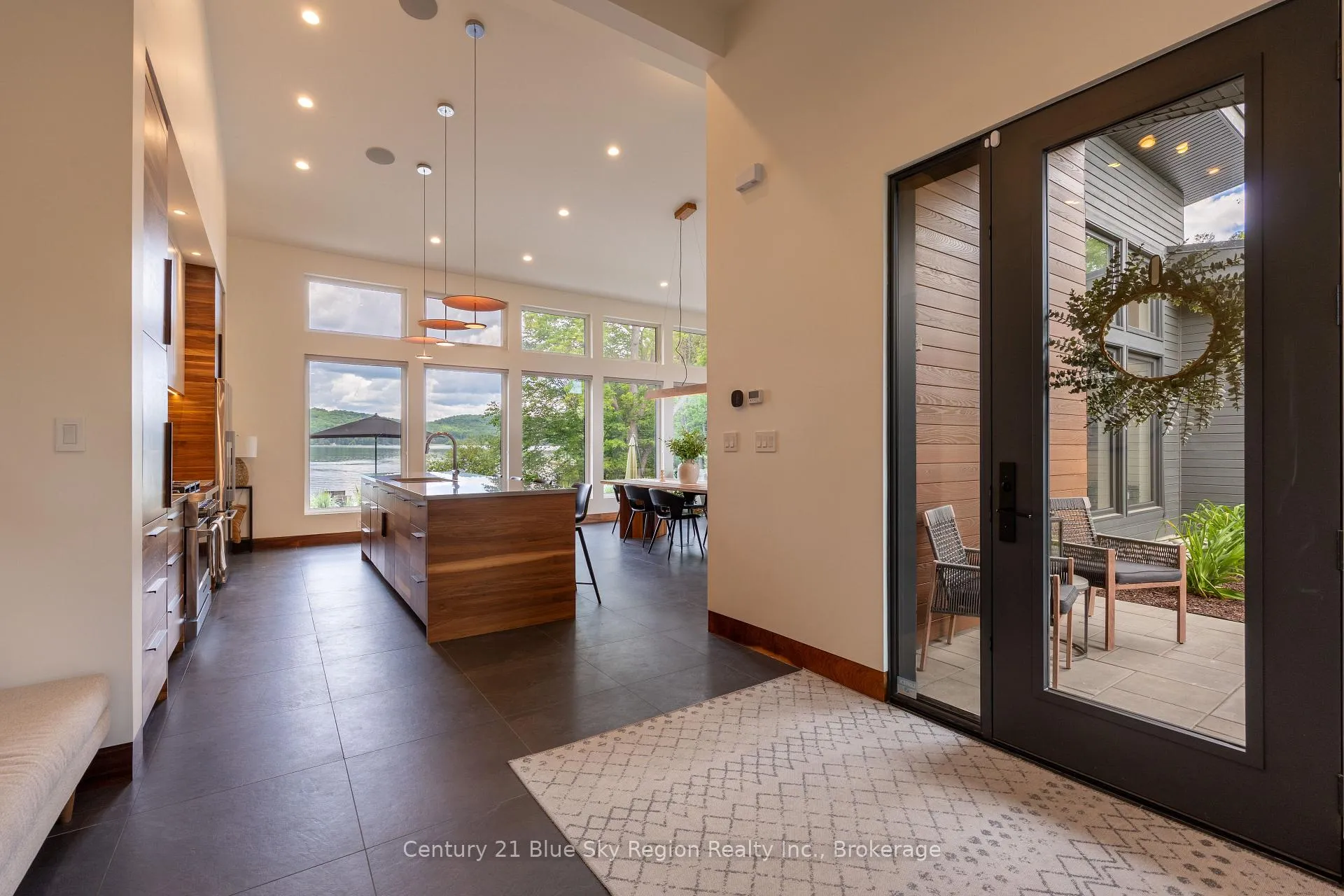 Photo 4 of 1000 Peninsula Road, North Bay, Birchaven — HOMEH