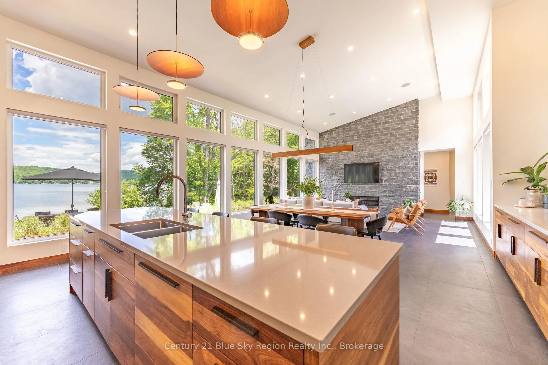 Photo 7 of 1000 Peninsula Road, North Bay, Birchaven — HOMEH