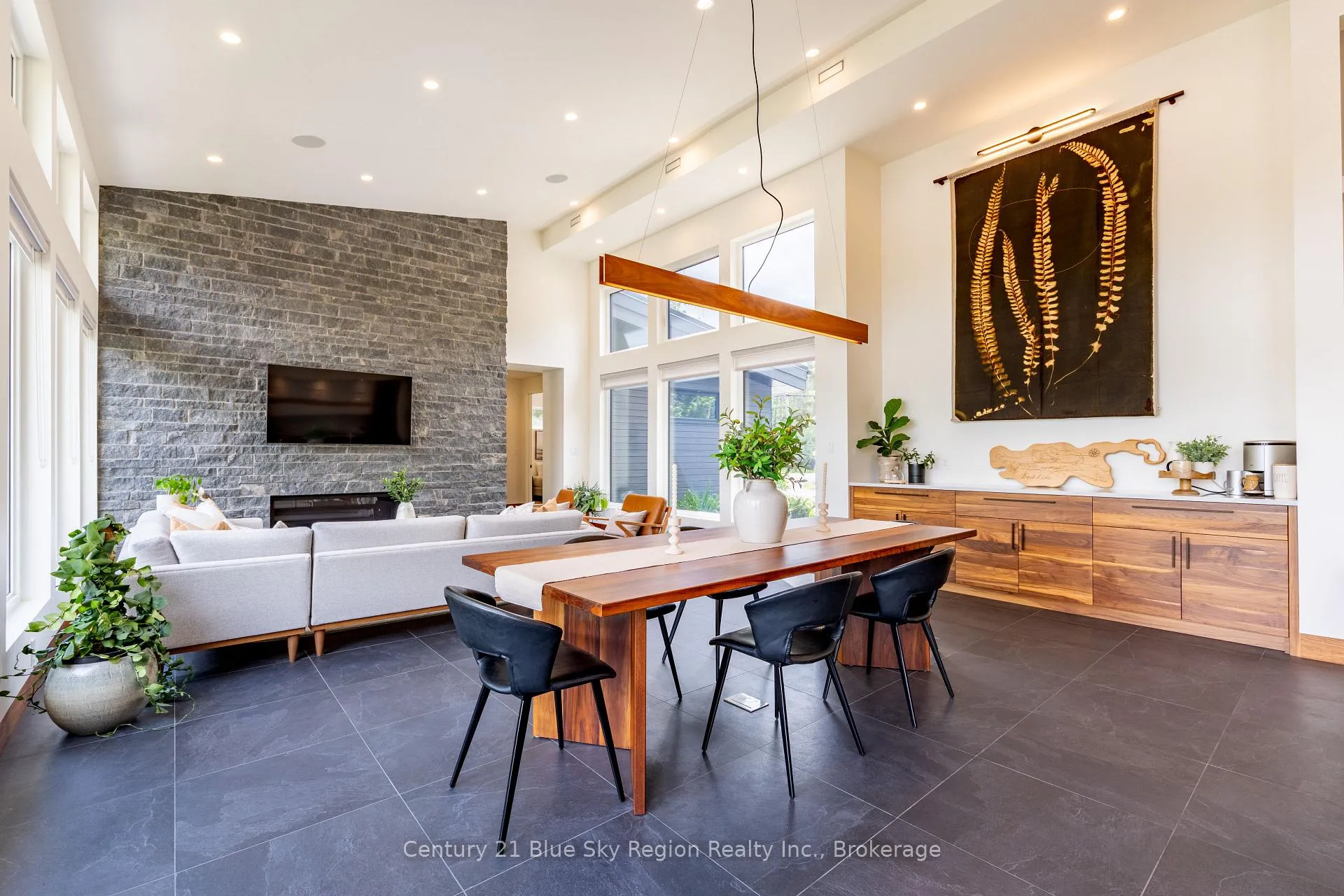 Photo 8 of 1000 Peninsula Road, North Bay, Birchaven — HOMEH