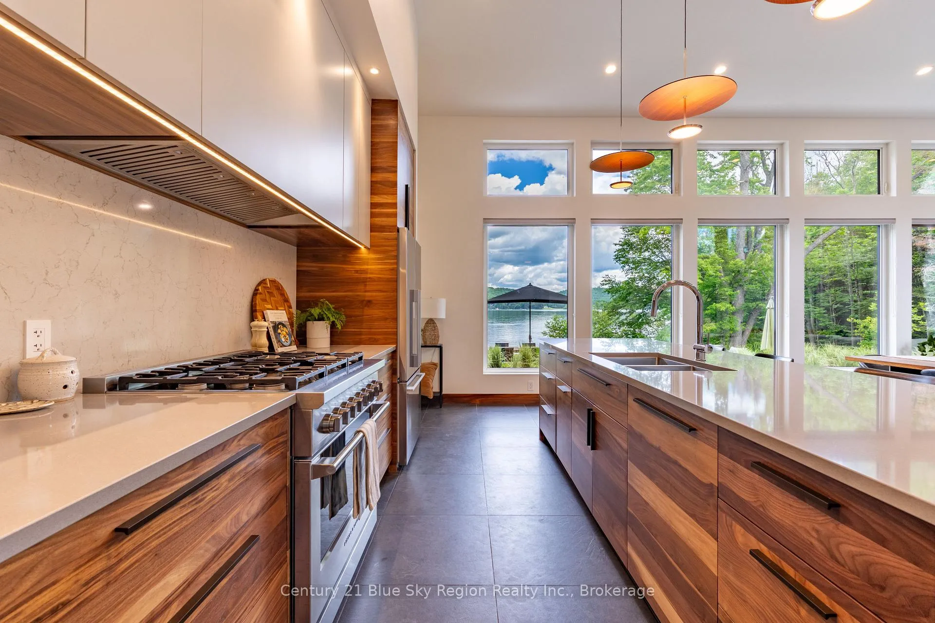 Photo 9 of 1000 Peninsula Road, North Bay, Birchaven — HOMEH