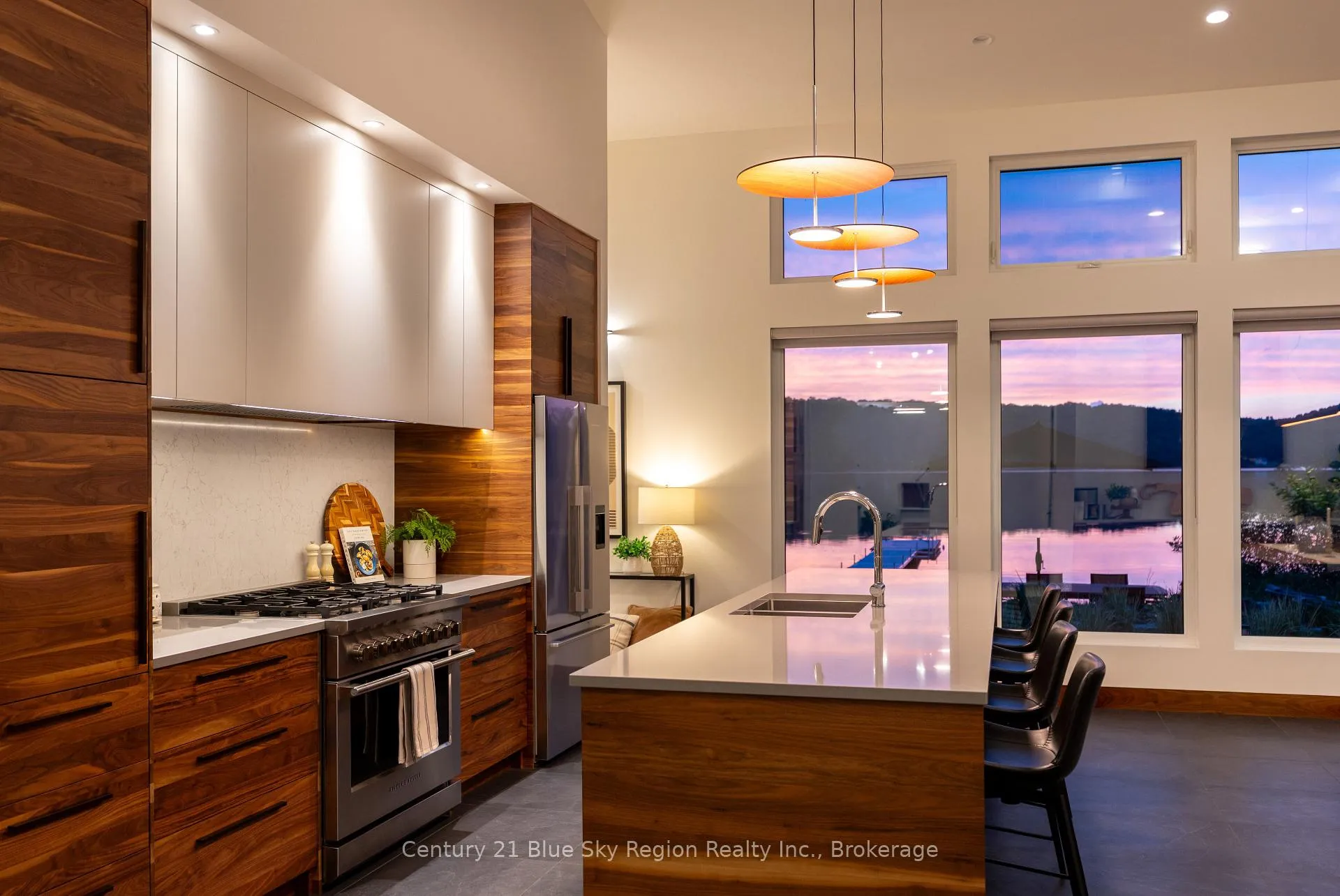 Photo 10 of 1000 Peninsula Road, North Bay, Birchaven — HOMEH