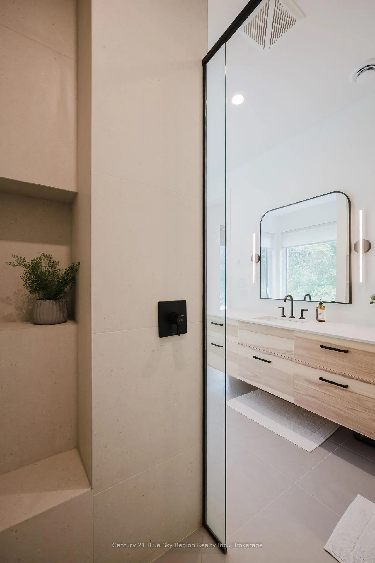 Photo 24 of 1000 Peninsula Road, North Bay, Birchaven — HOMEH
