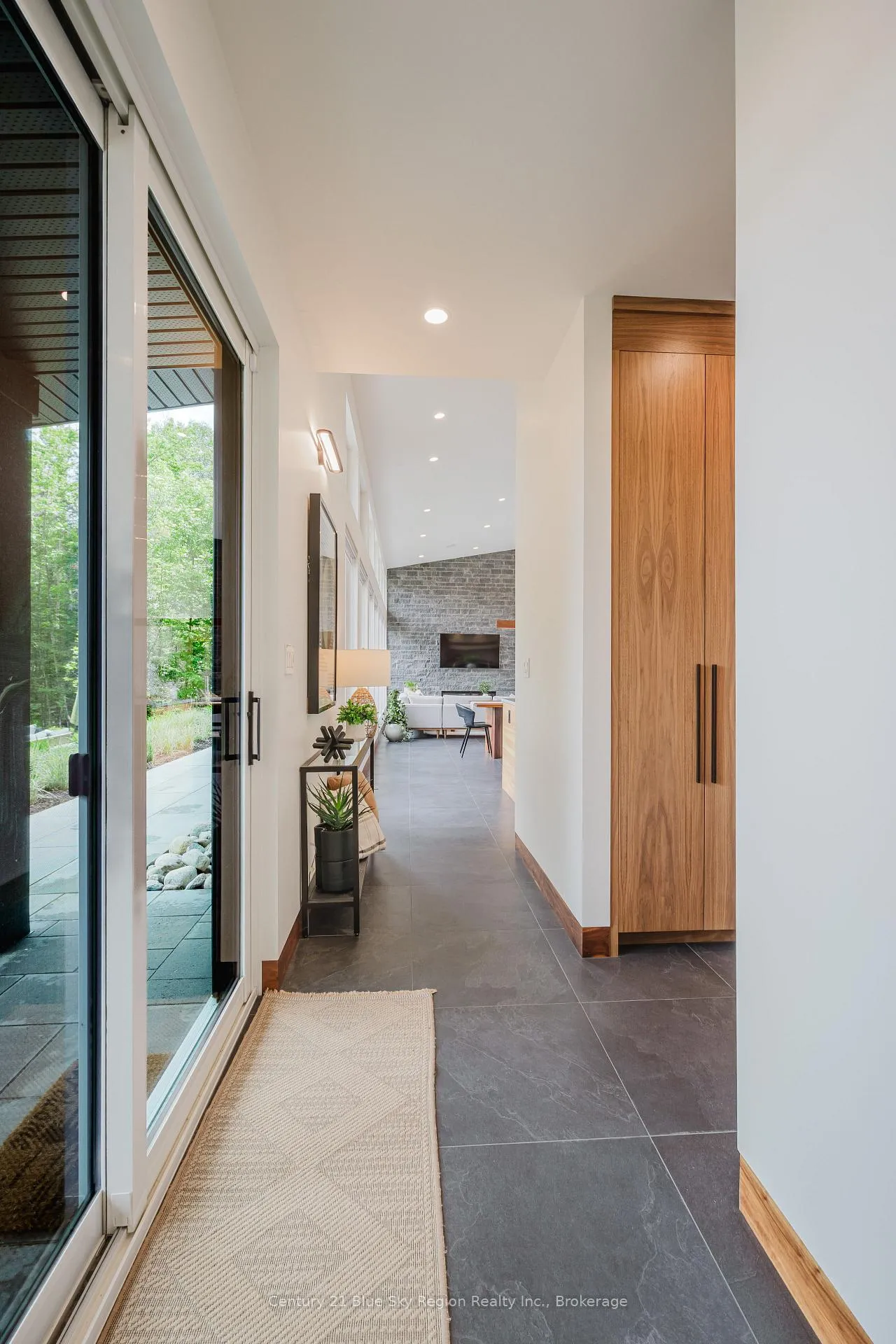 Photo 26 of 1000 Peninsula Road, North Bay, Birchaven — HOMEH