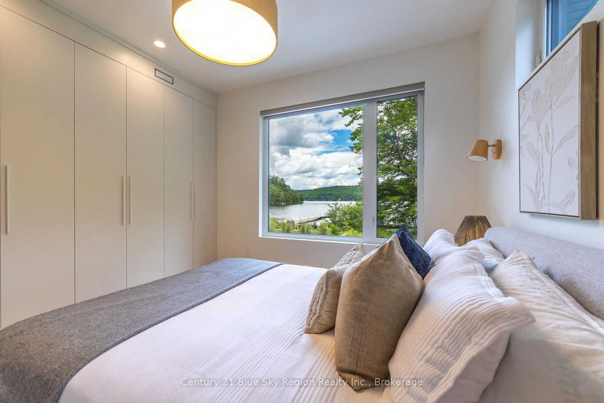 Photo 34 of 1000 Peninsula Road, North Bay, Birchaven — HOMEH