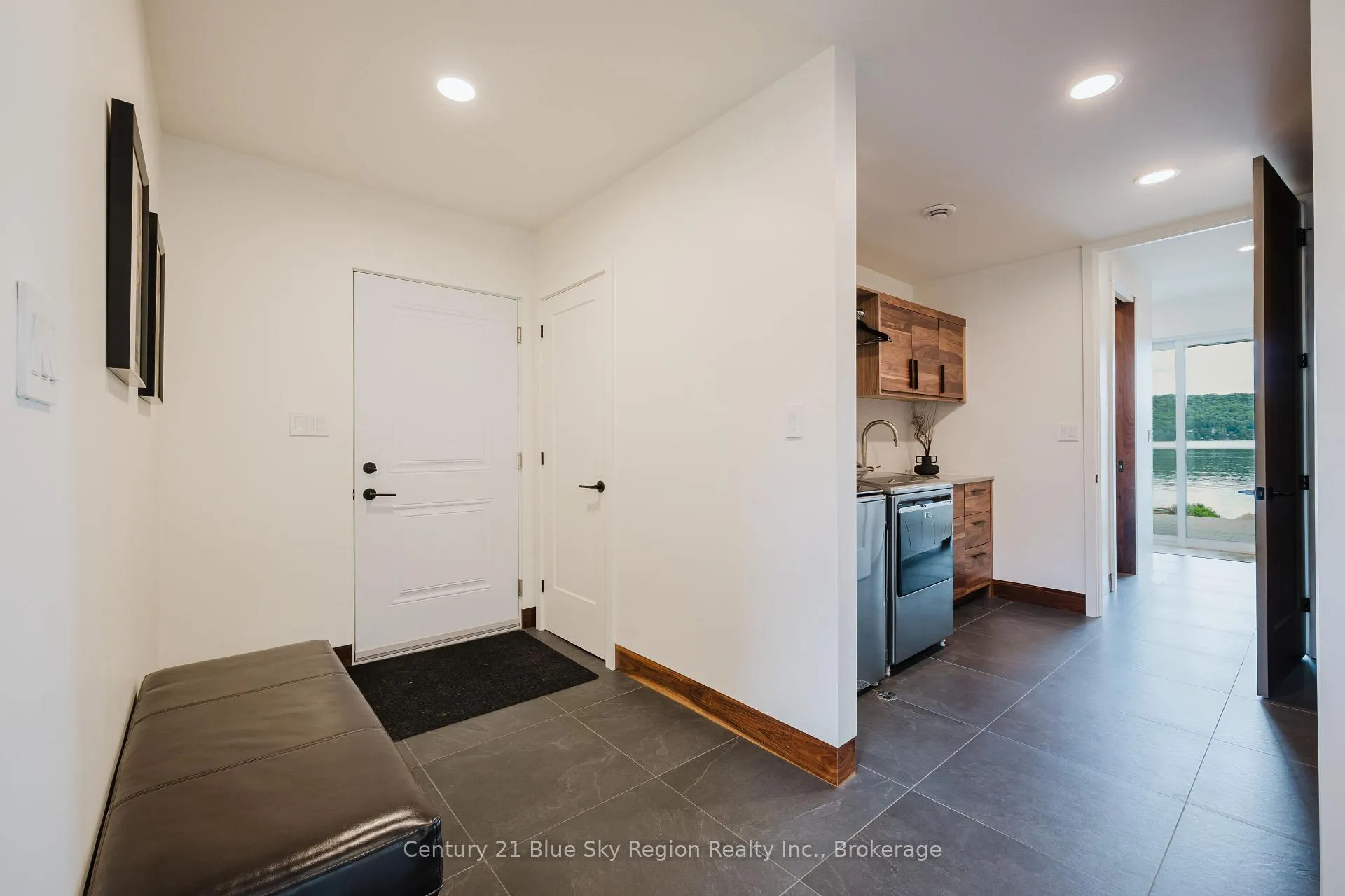 Photo 36 of 1000 Peninsula Road, North Bay, Birchaven — HOMEH