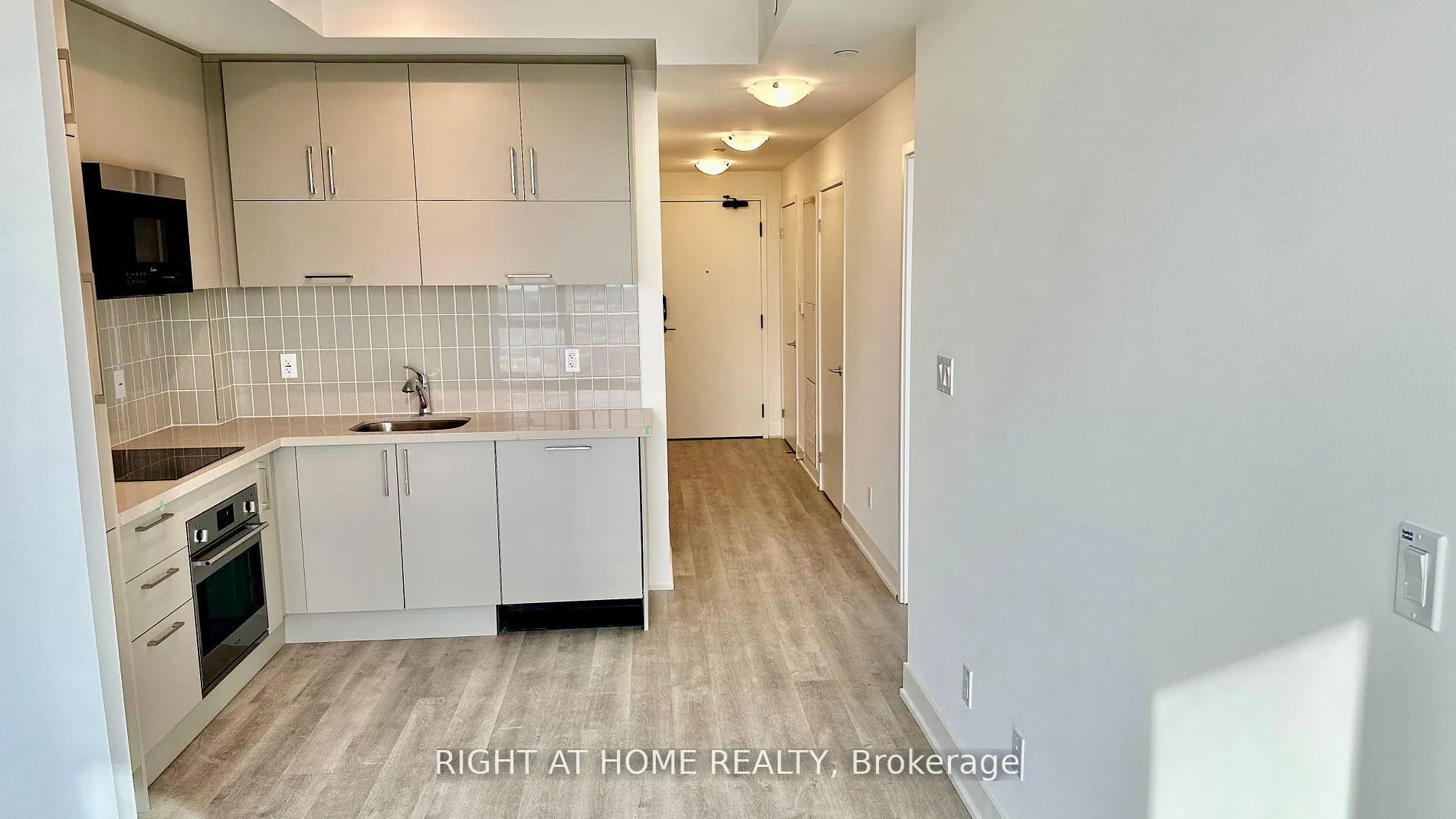 Photo 2 of Unit 2005, 38 Andre de Grasse Street, Markham, Unionville — HOMEH