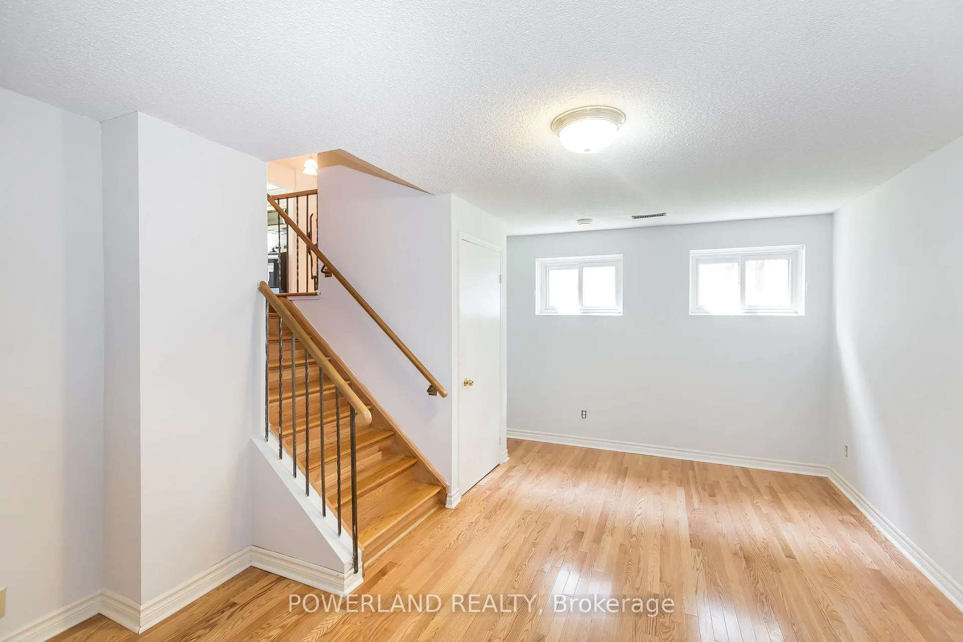 Photo 23 of 92 Nightstar Drive, Richmond Hill, Observatory — HOMEH