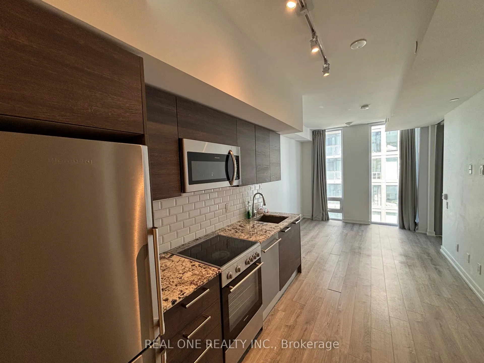 Photo 8 of Unit 3206, 28 Wellesley Street E, Toronto, Church-Yonge Corridor — HOMEH