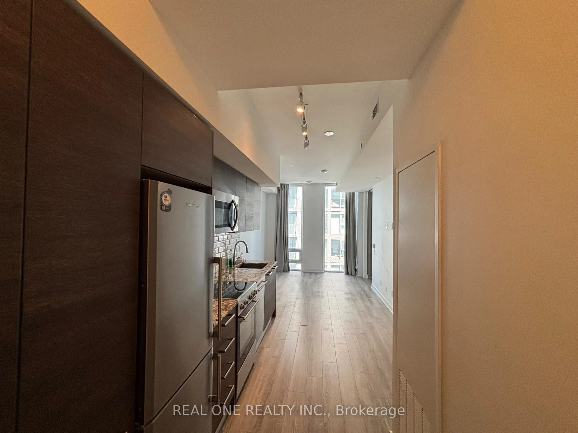 Photo 9 of Unit 3206, 28 Wellesley Street E, Toronto, Church-Yonge Corridor — HOMEH