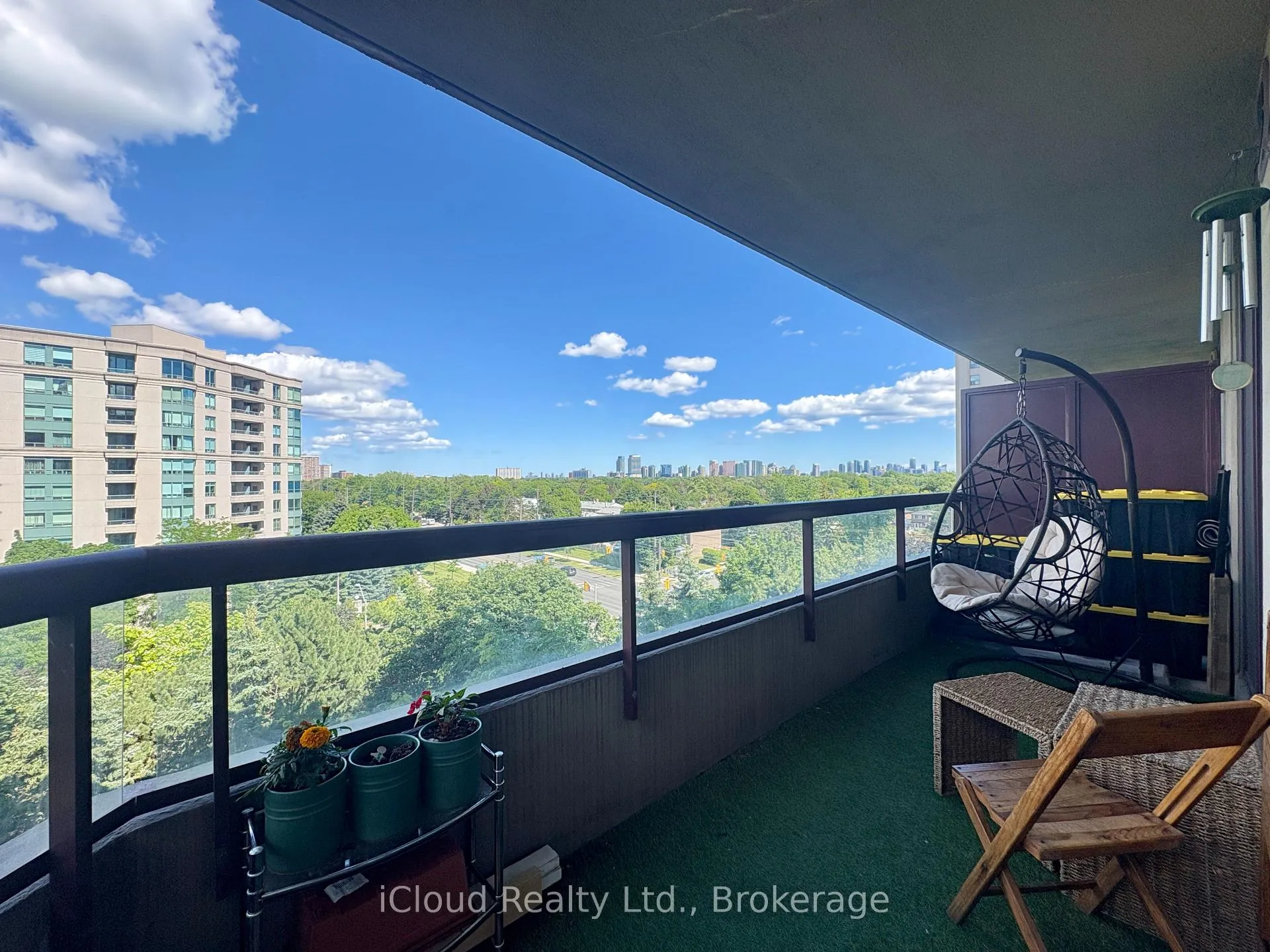 Photo 9 of Unit 710, 91 Townsgate Drive, Vaughan, Crestwood-Springfarm-Yorkhill — HOMEH