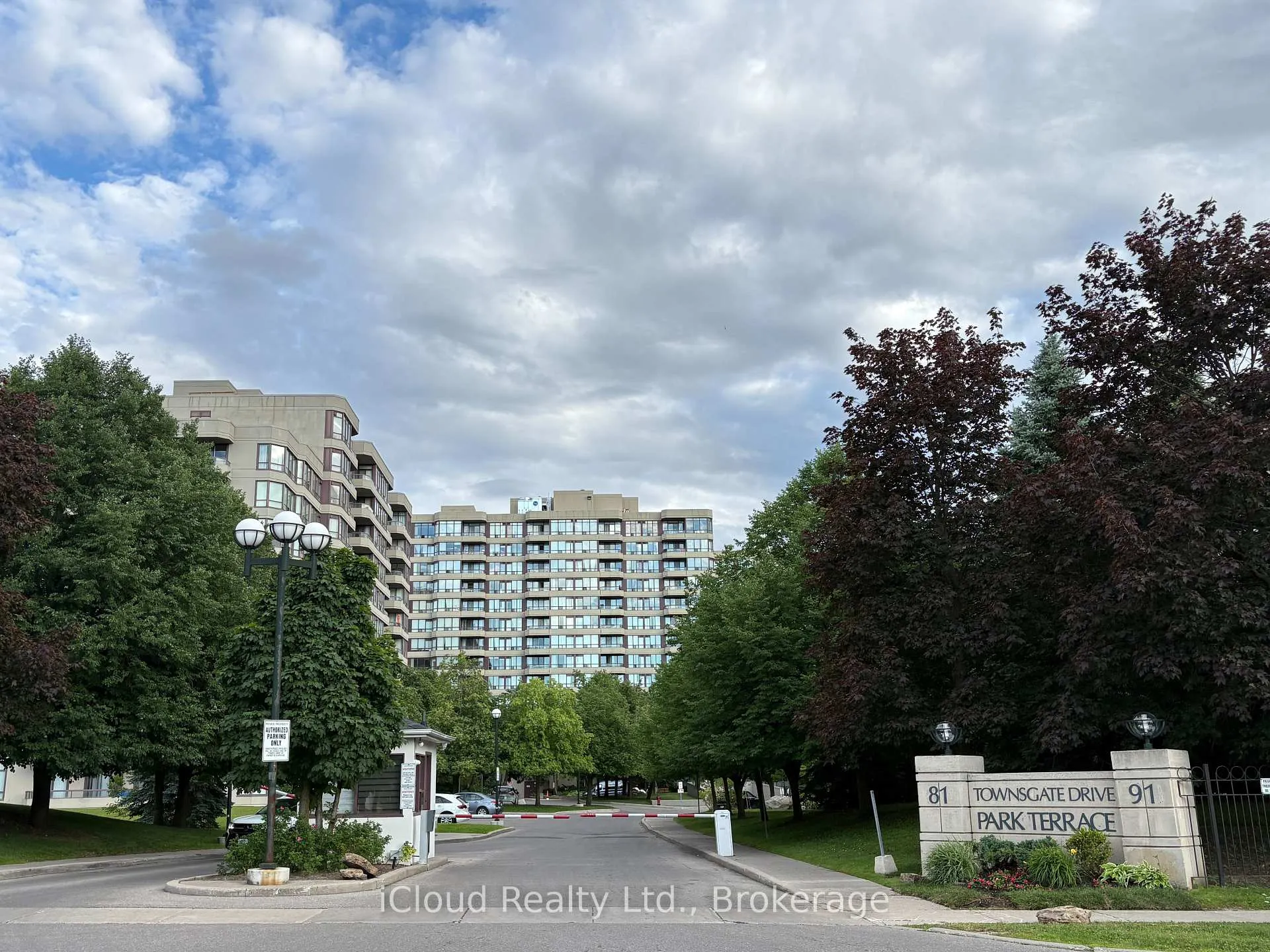 Photo 21 of Unit 710, 91 Townsgate Drive, Vaughan, Crestwood-Springfarm-Yorkhill — HOMEH
