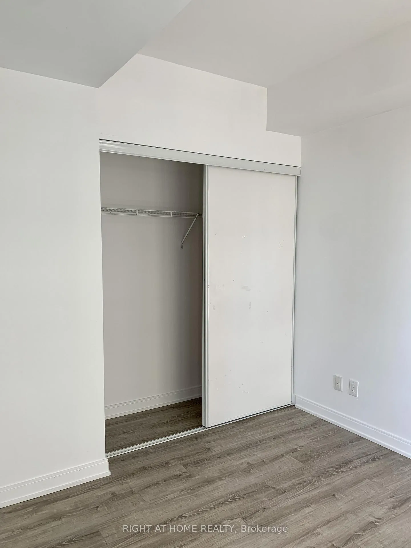 Photo 8 of Unit 1201, 42 Charles Street E, Toronto, Church-Yonge Corridor — HOMEH