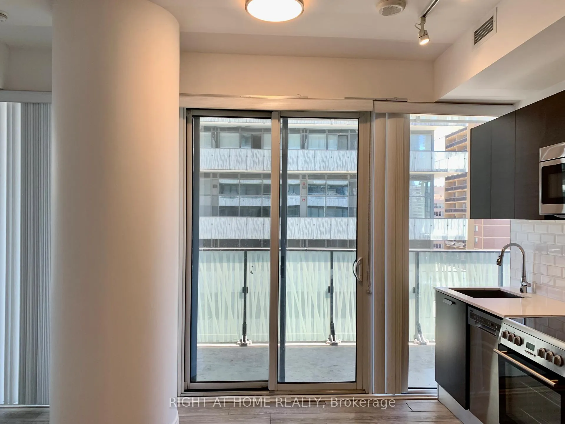 Photo 11 of Unit 1201, 42 Charles Street E, Toronto, Church-Yonge Corridor — HOMEH