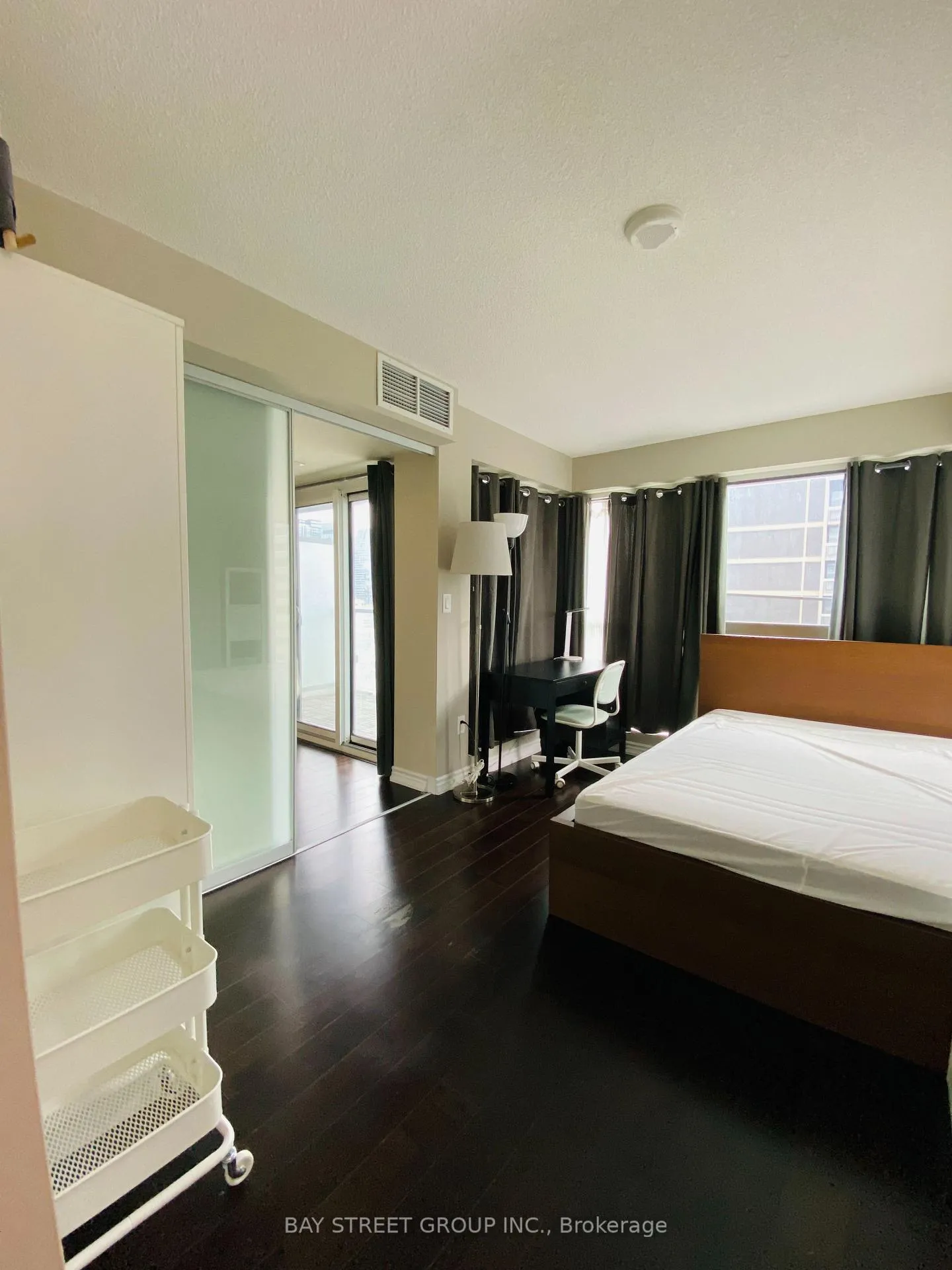 Photo 8 of Unit 1609, 386 Yonge Street, Toronto, Bay Street Corridor — HOMEH