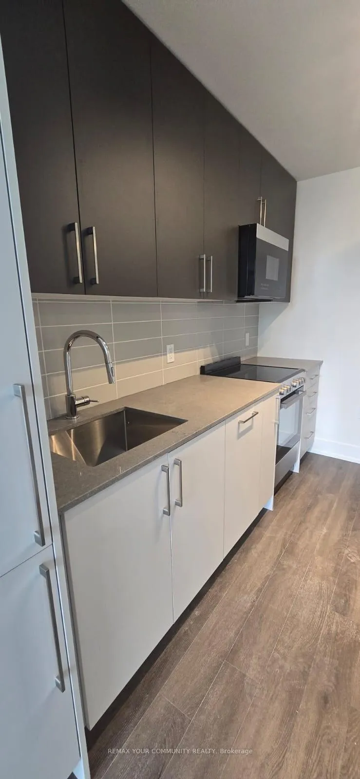 Photo 1 of Unit 527, 2075 King Road, King, King City — HOMEH