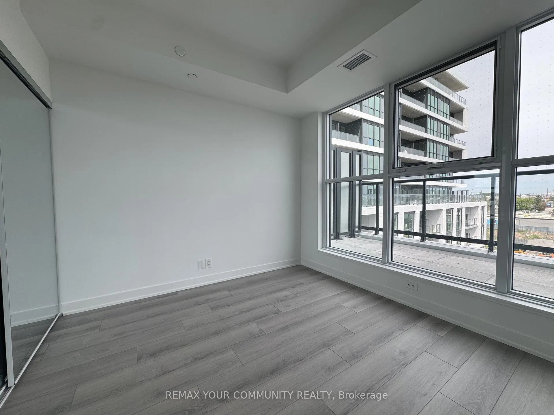Photo 7 of Unit 429, 20 Deans Drive, Scarborough, Clairlea-Birchmount — HOMEH