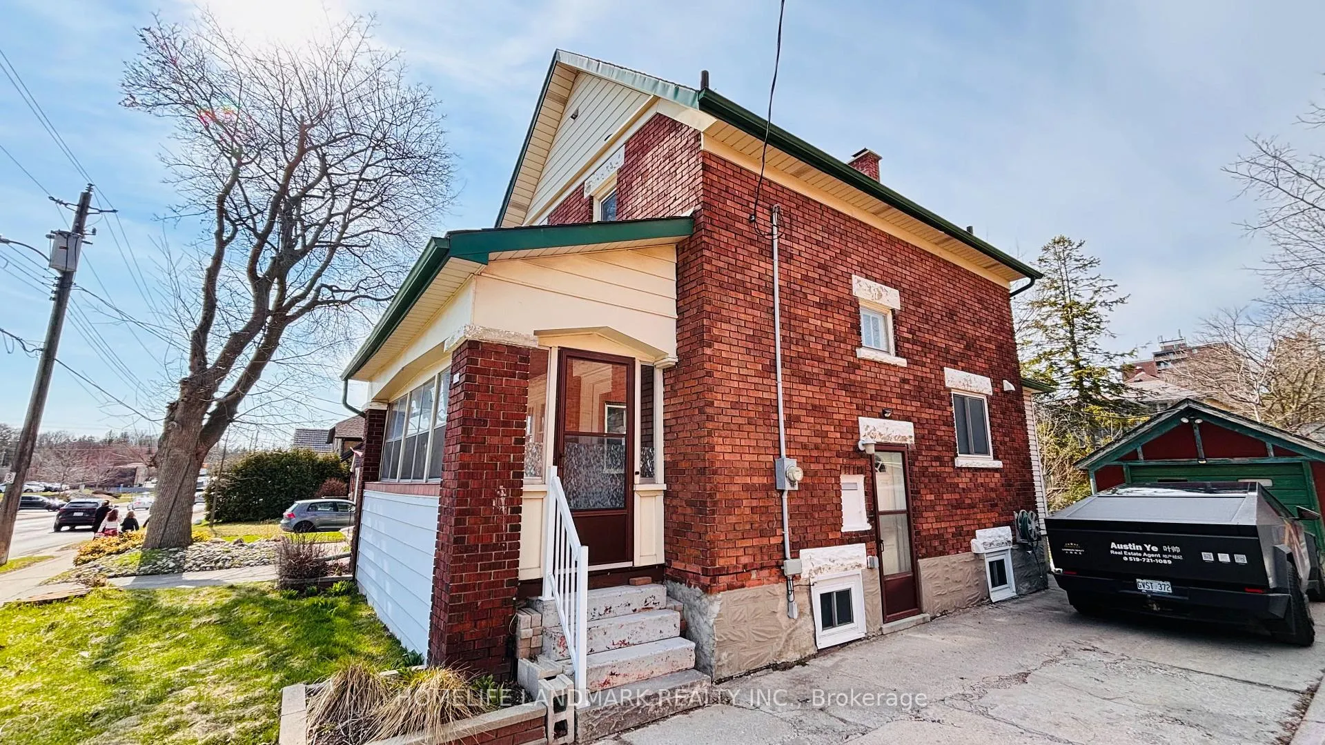 Photo 5 of 138 Glasgow Street, Kitchener, KW Hospital — HOMEH