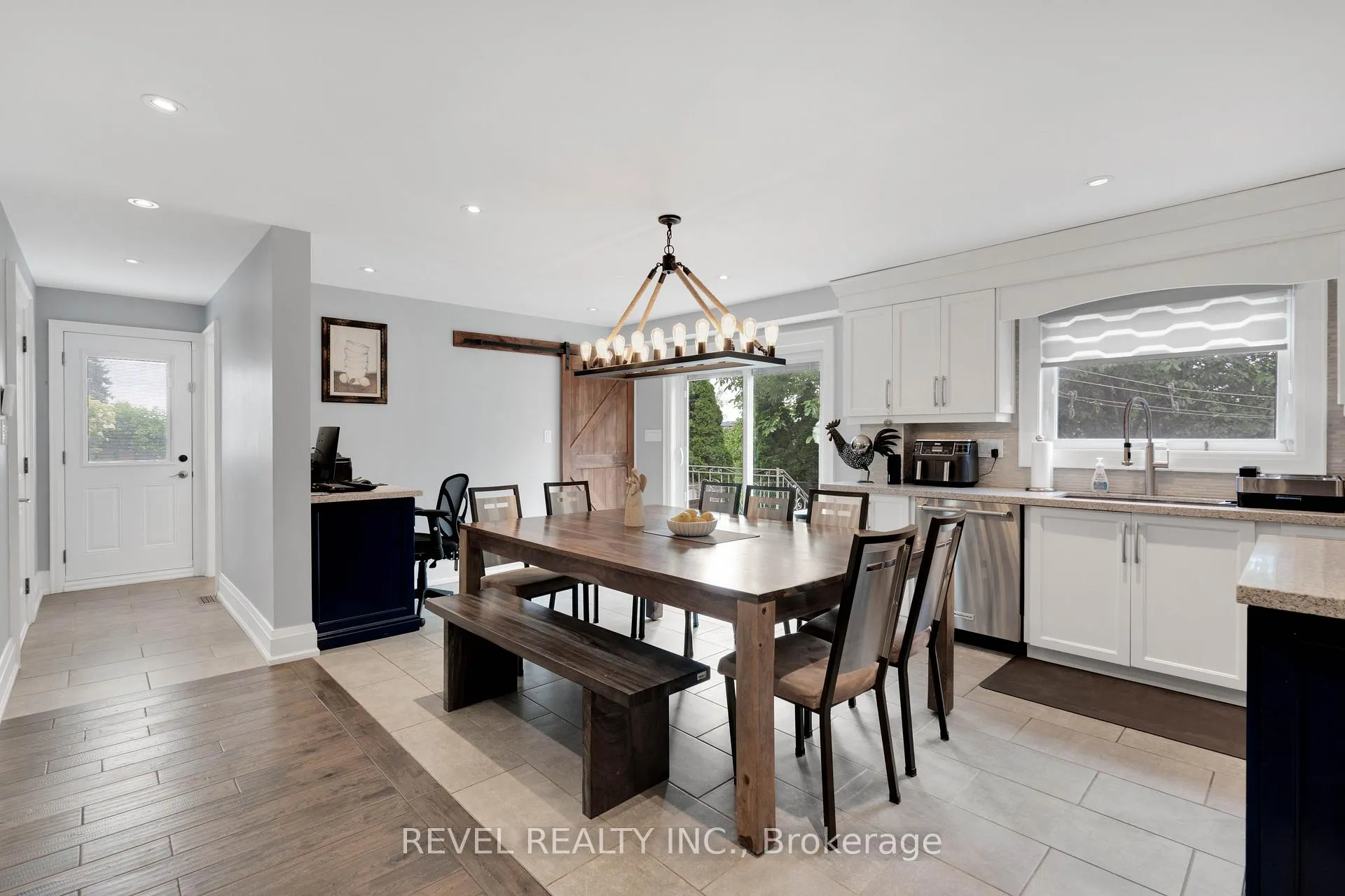 Photo 9 of 79 Arran Crescent, Vaughan, West Woodbridge — HOMEH