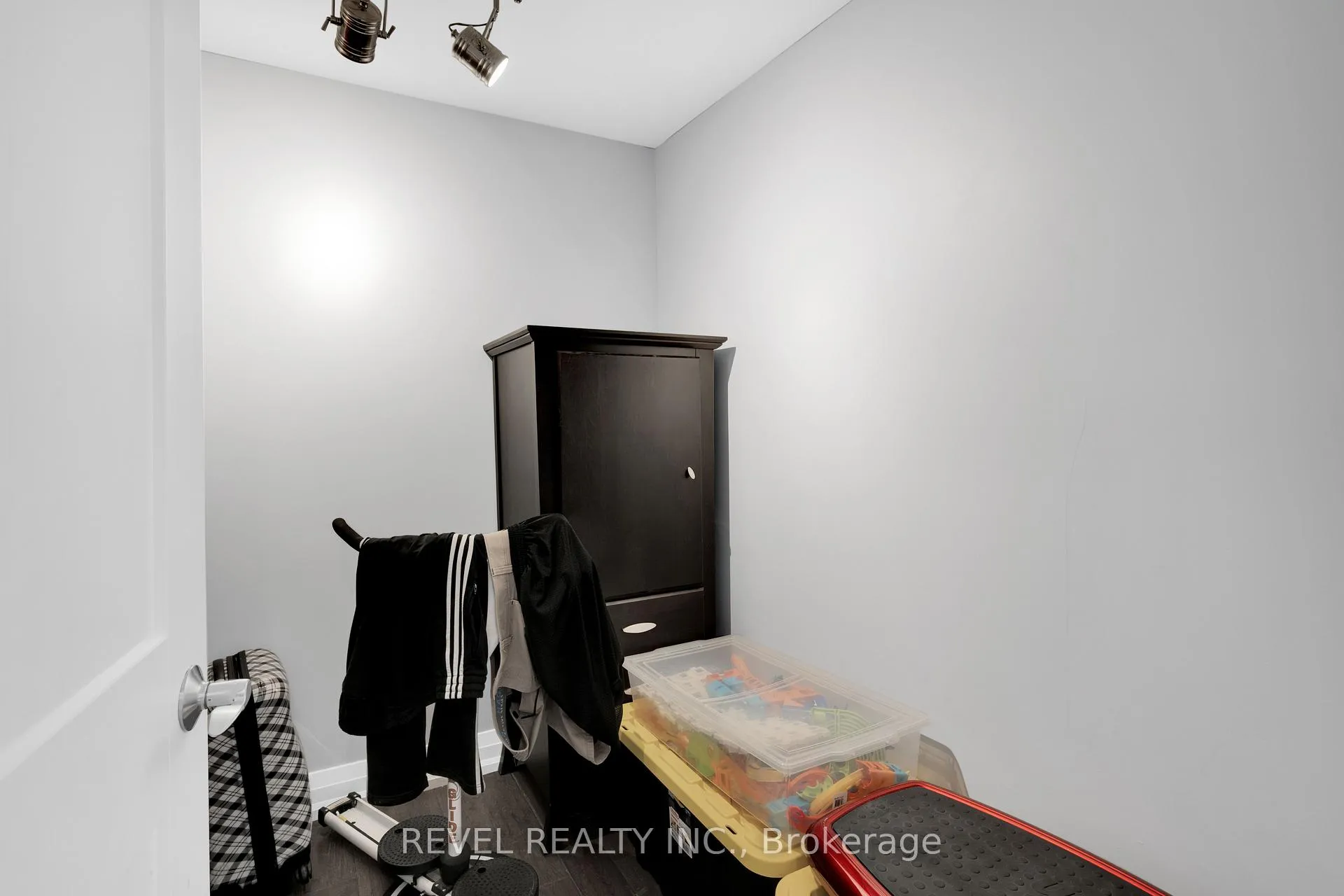 Photo 20 of 79 Arran Crescent, Vaughan, West Woodbridge — HOMEH